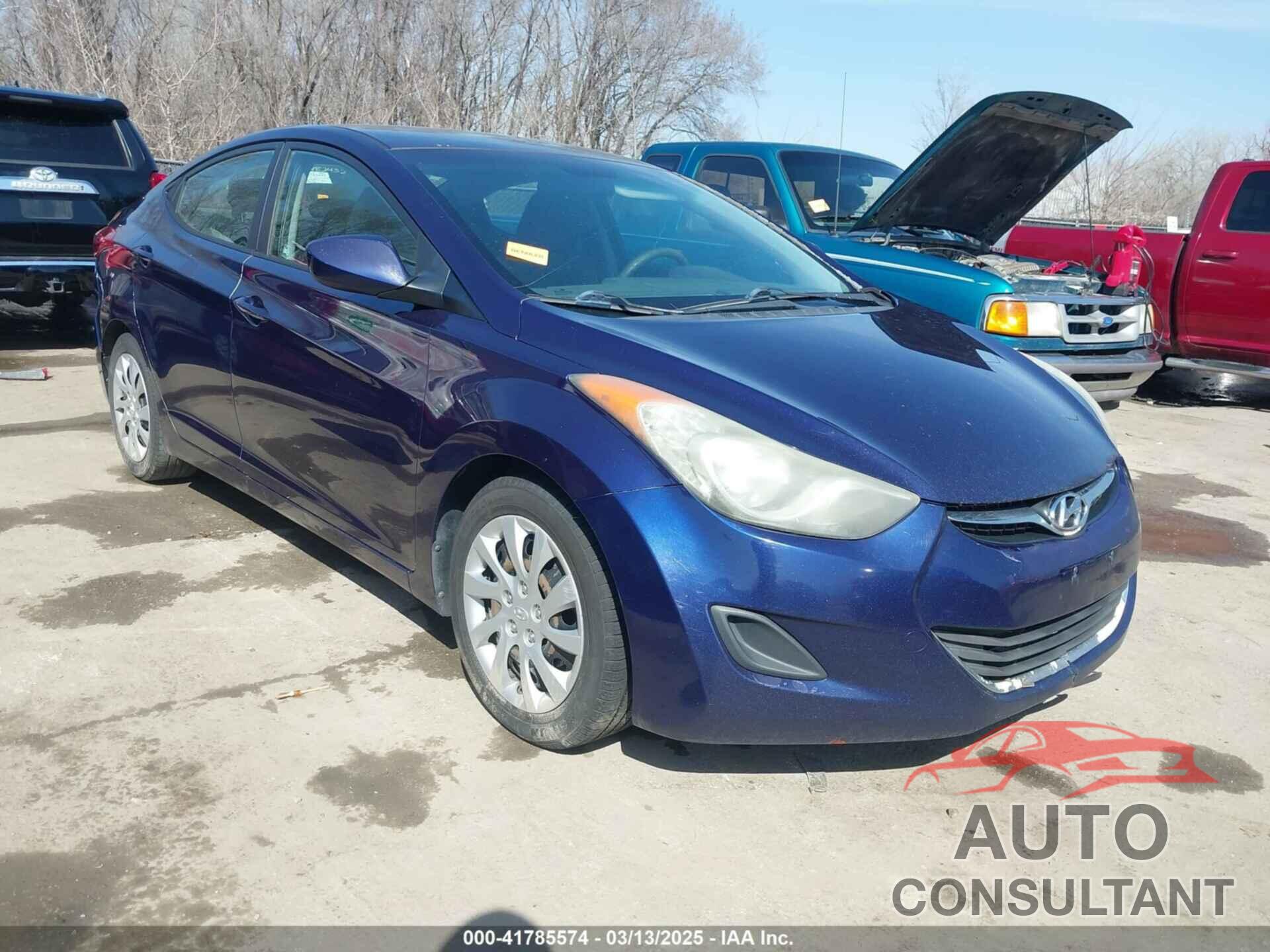 HYUNDAI ELANTRA 2011 - 5NPDH4AE4BH009463