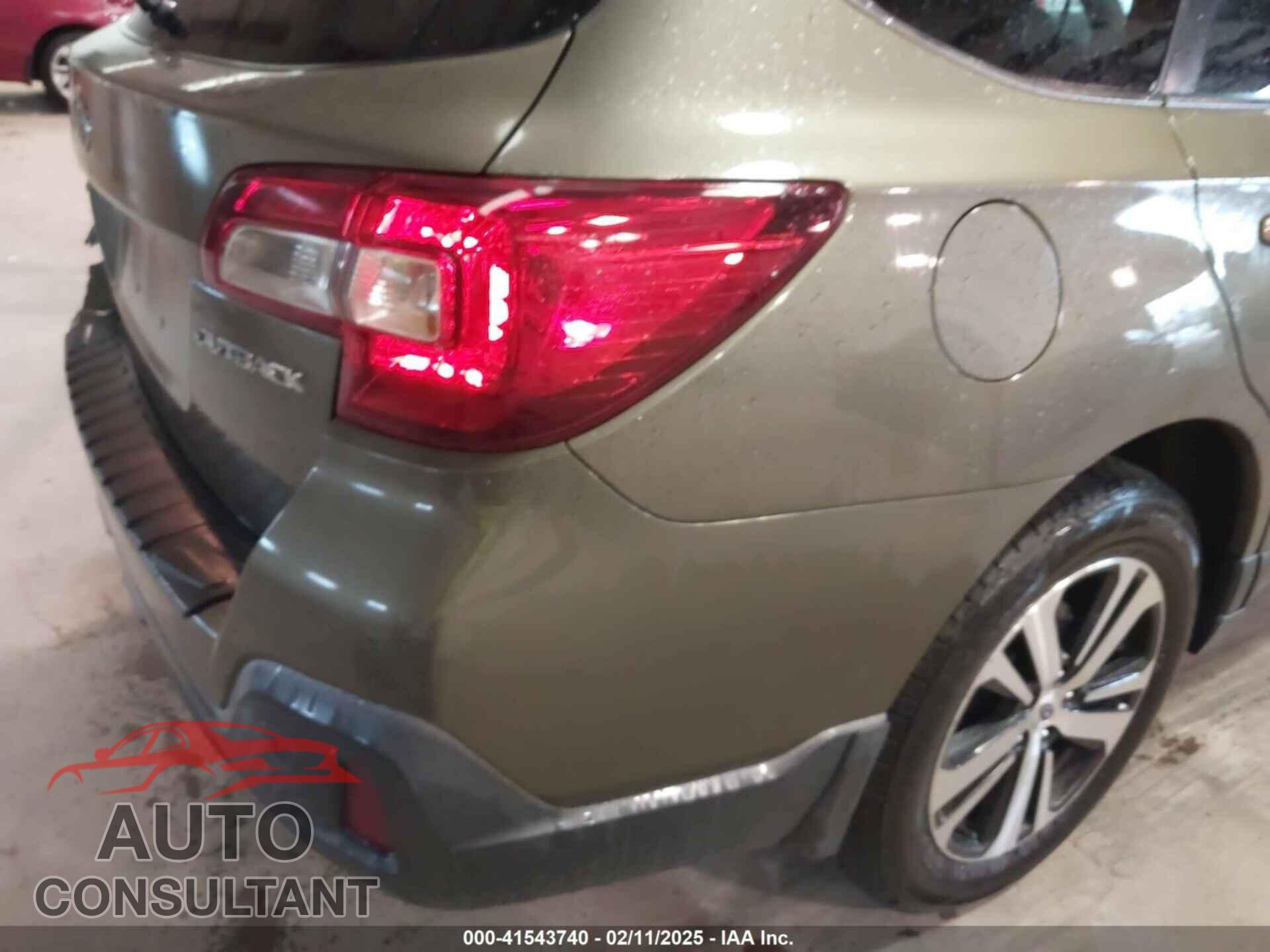 SUBARU OUTBACK 2018 - 4S4BSANC3J3261663