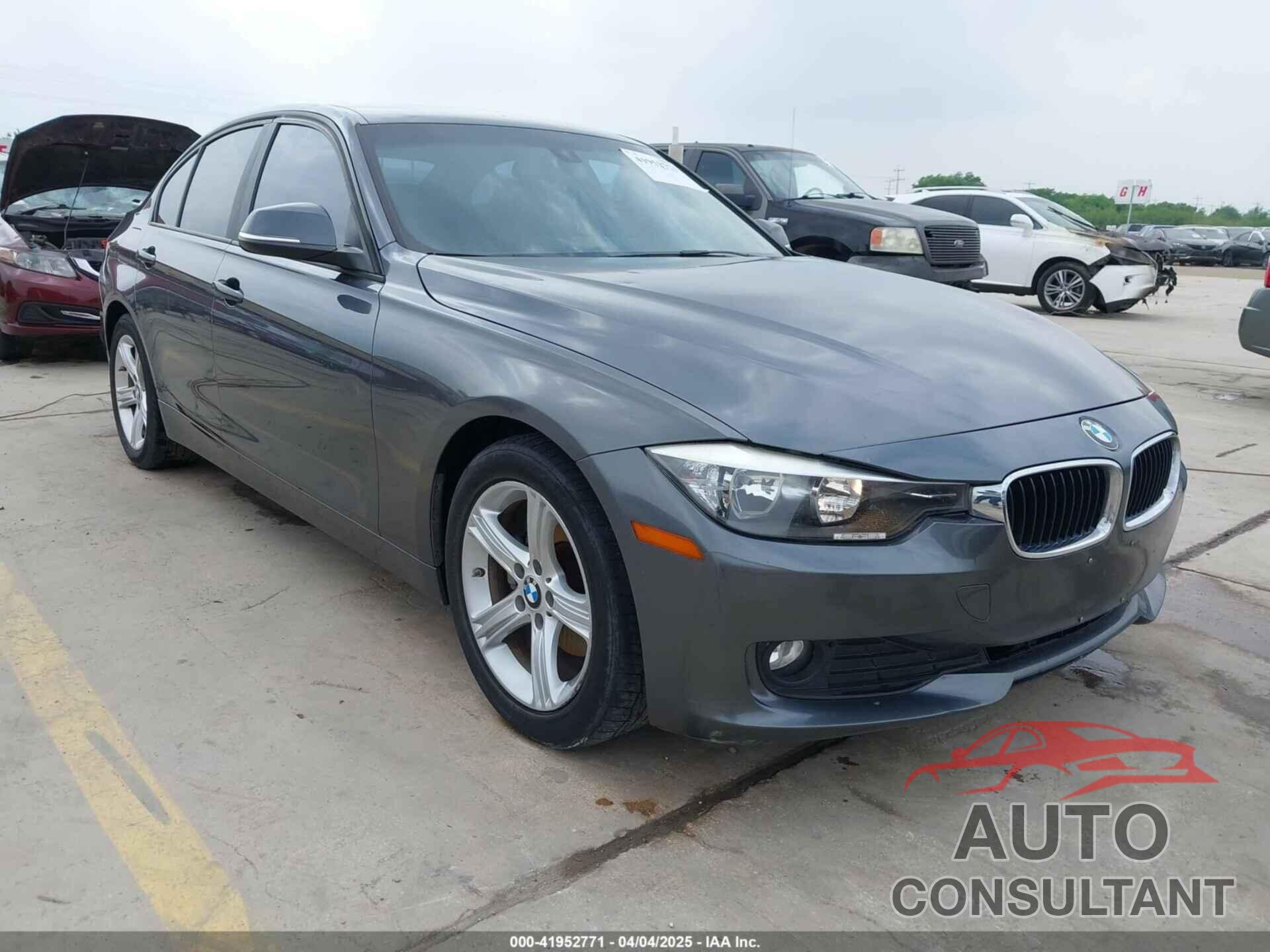 BMW 320I 2013 - WBA3B1C53DK128602