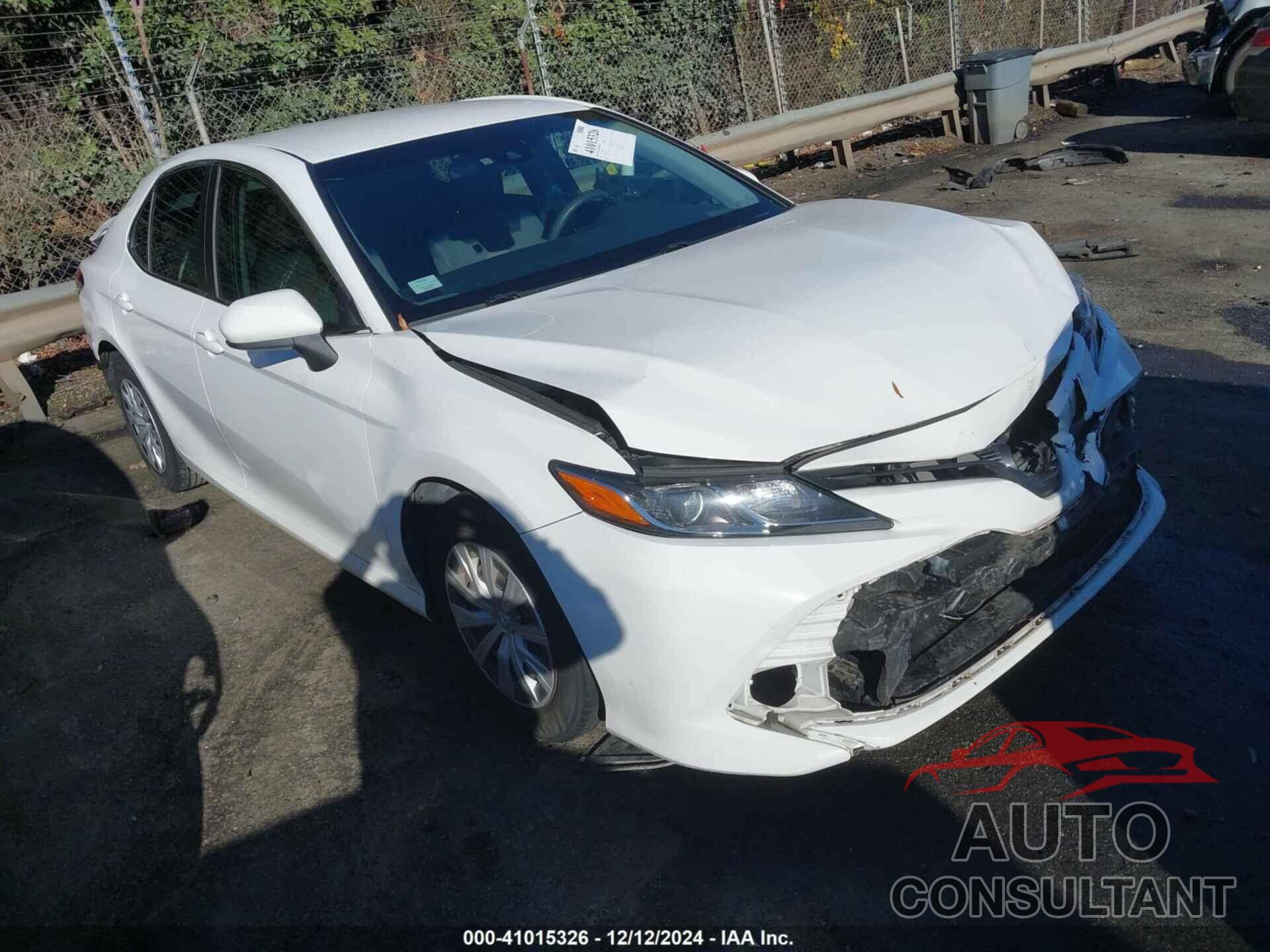 TOYOTA CAMRY 2018 - 4T1B11HK2JU041365