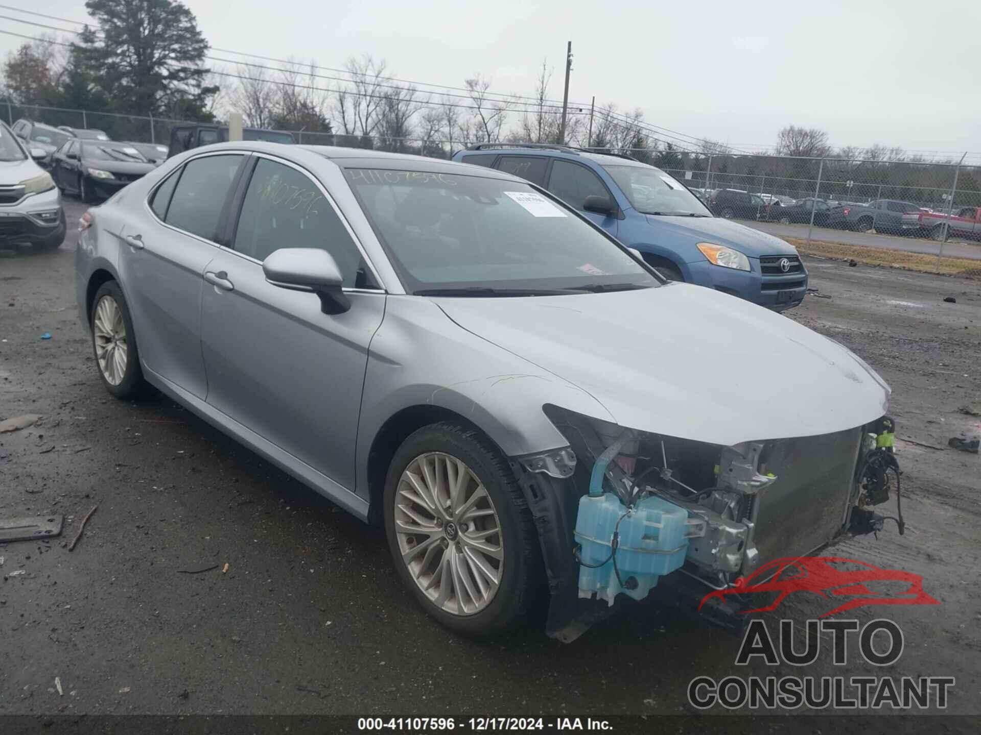 TOYOTA CAMRY 2018 - 4T1B11HK3JU105252