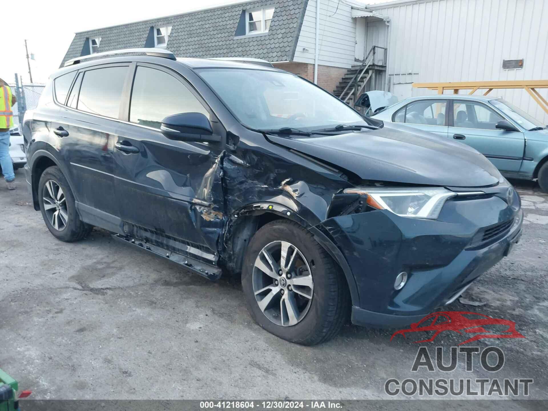 TOYOTA RAV4 2018 - JTMWFREV9JD122397