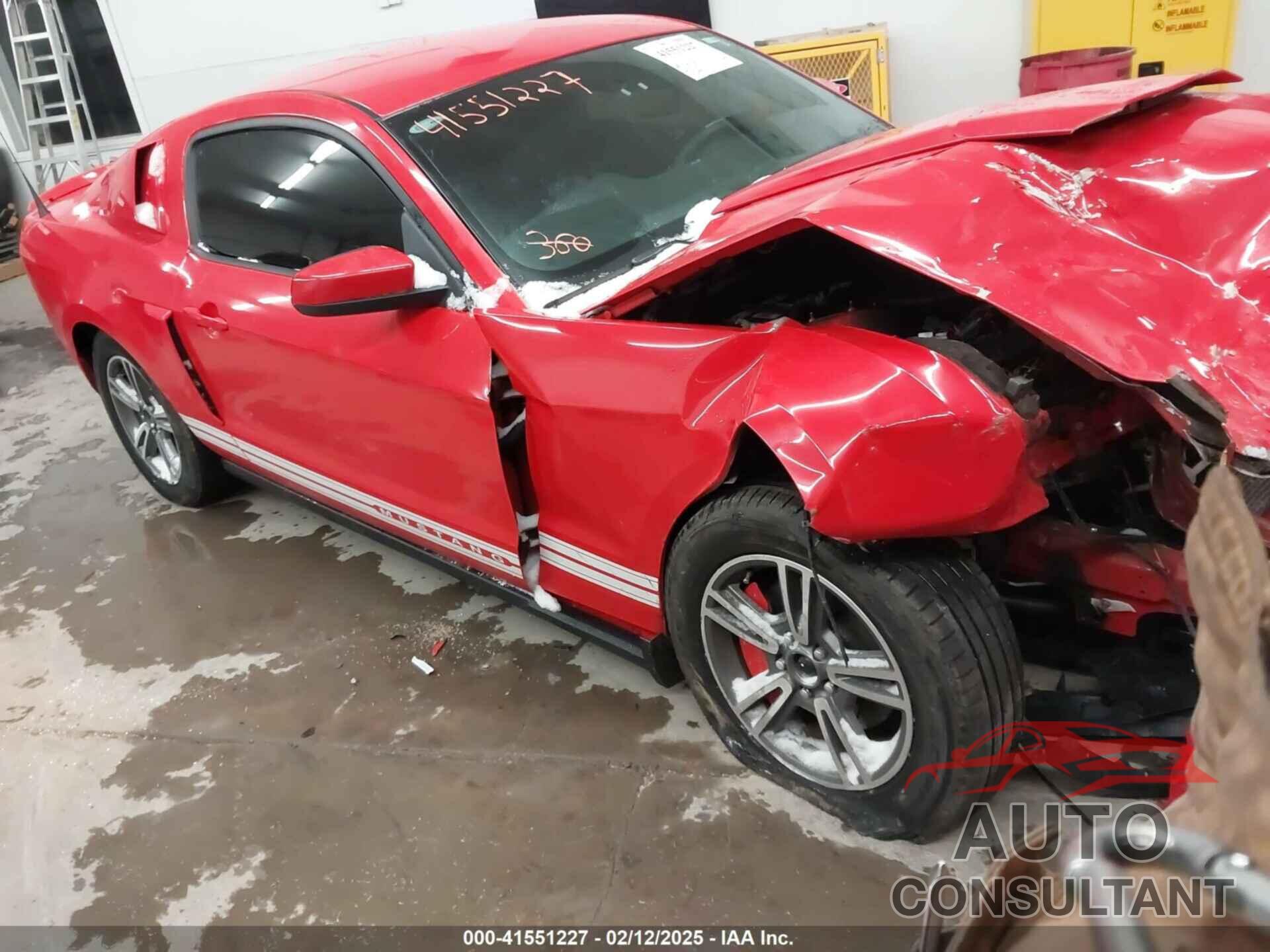 FORD MUSTANG 2011 - 1ZVBP8AM8B5138599