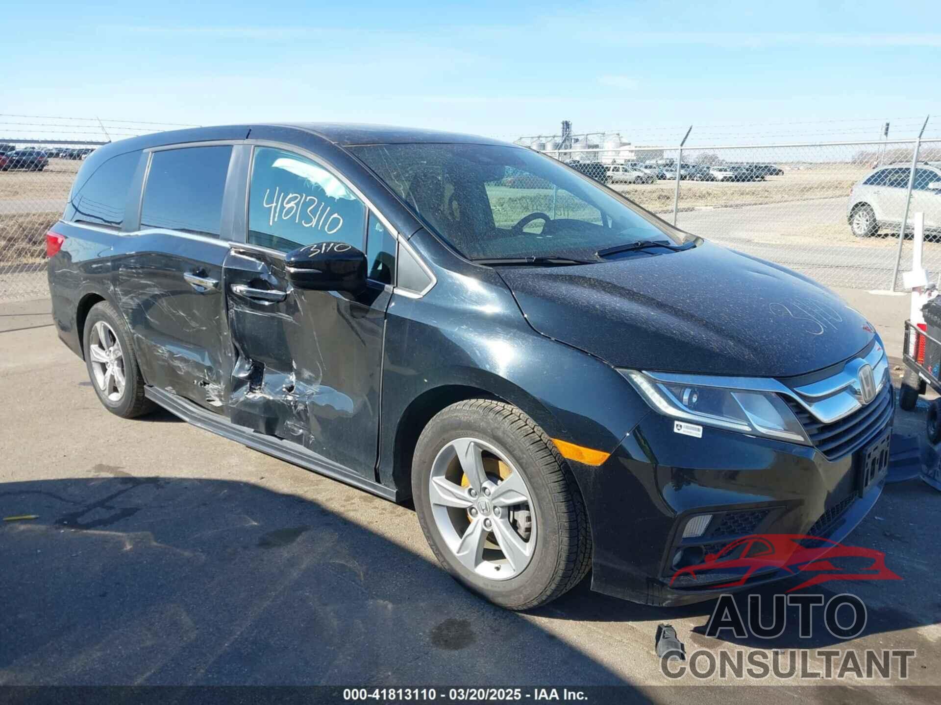 HONDA ODYSSEY 2018 - 5FNRL6H73JB039428