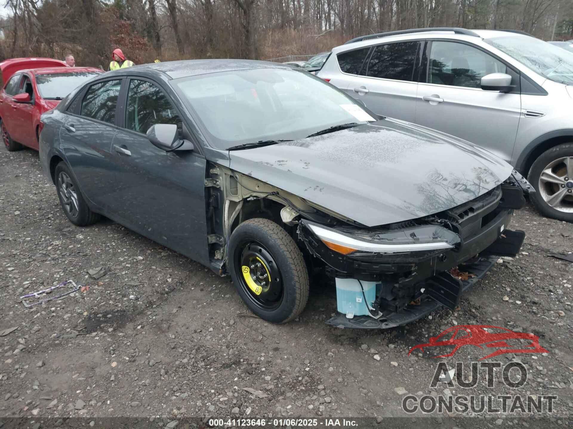 HYUNDAI ELANTRA 2024 - KMHLM4DG7RU708490