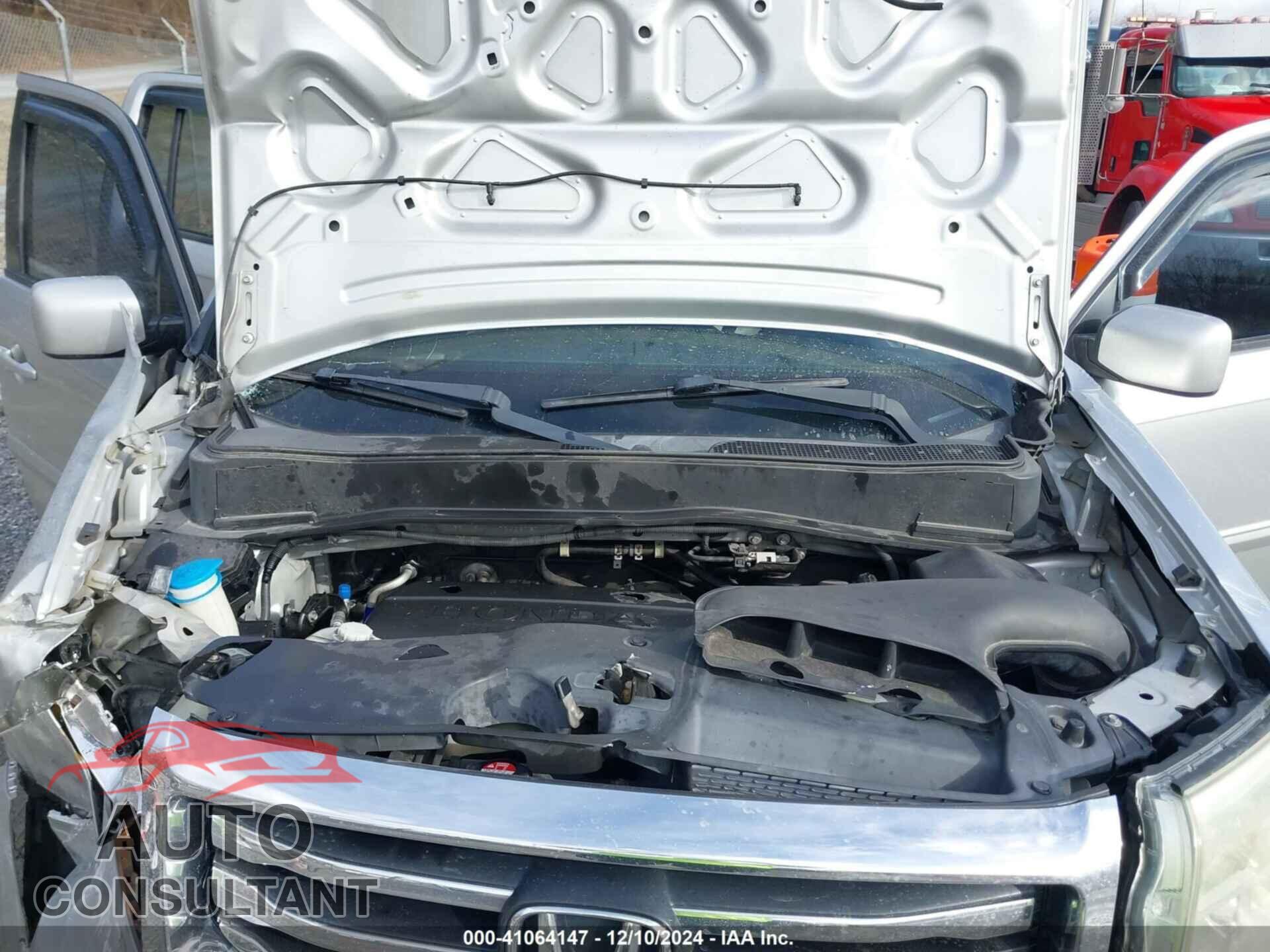 HONDA PILOT 2013 - 5FNYF4H4XDB003737