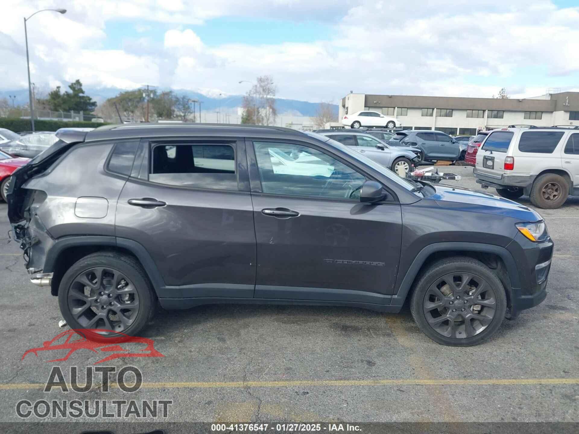 JEEP COMPASS 2021 - 3C4NJCEB7MT596909