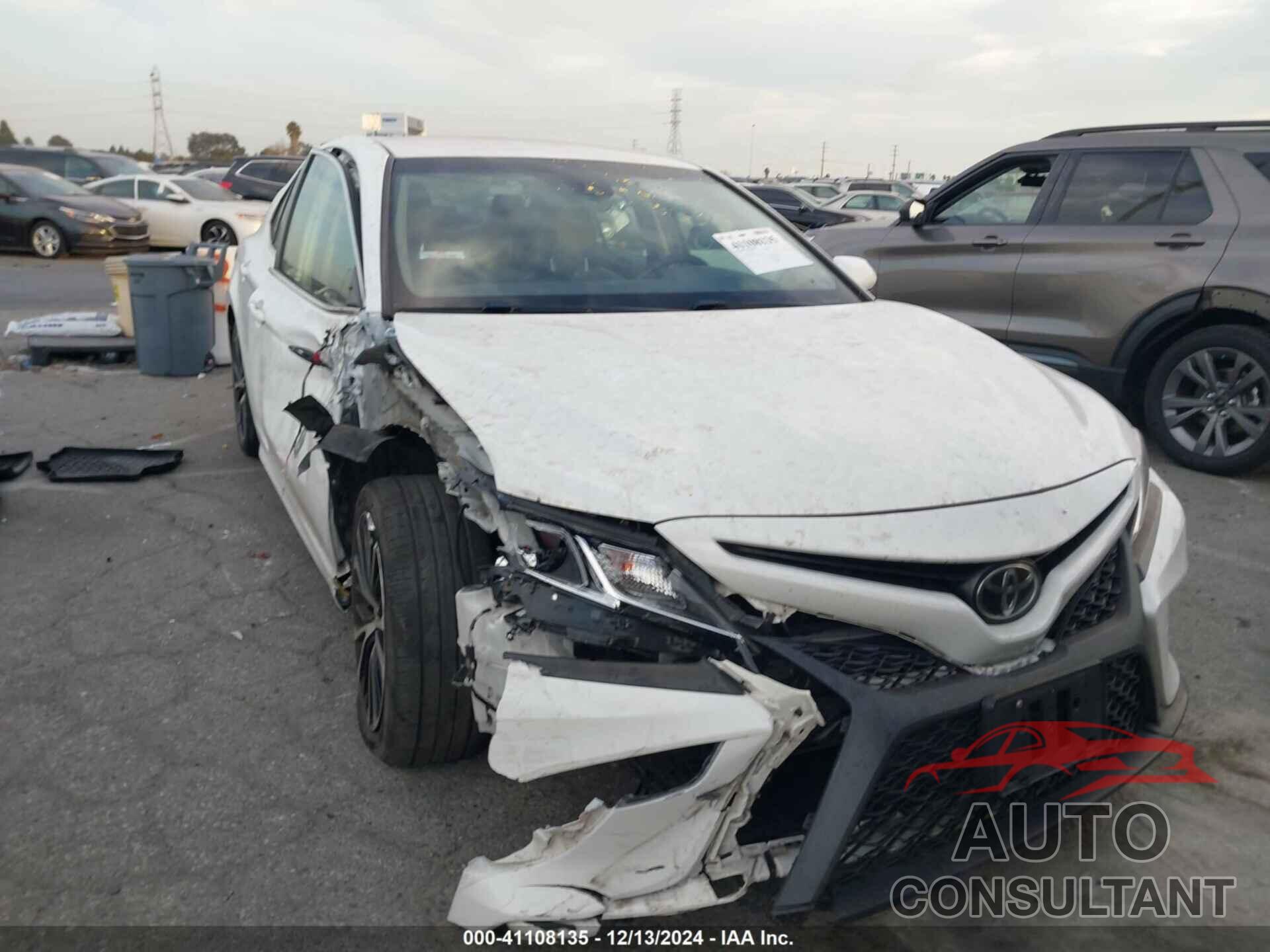 TOYOTA CAMRY 2018 - JTNB11HK6J3036563