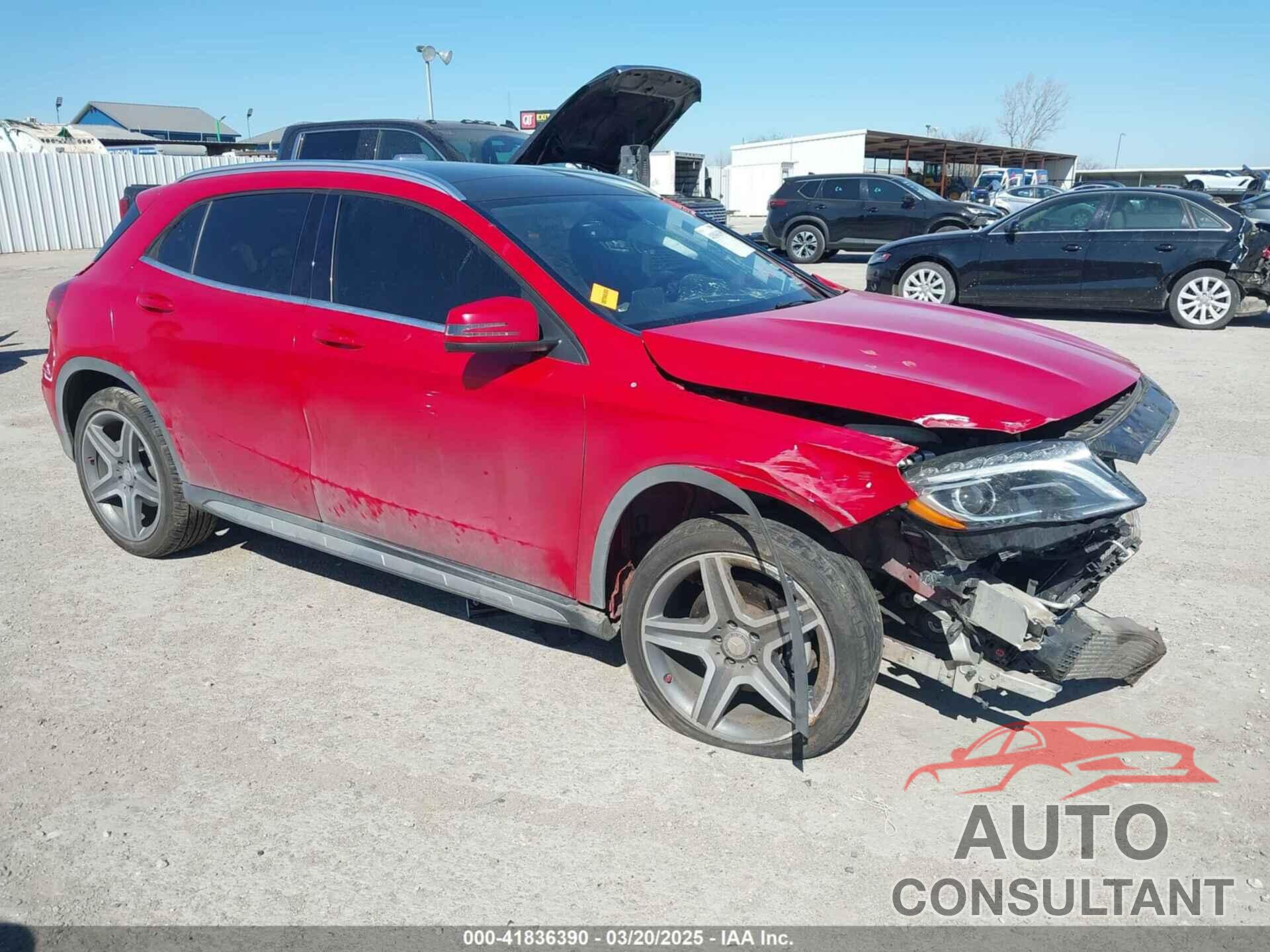 MERCEDES-BENZ GLA 250 2015 - WDCTG4GB4FJ069553