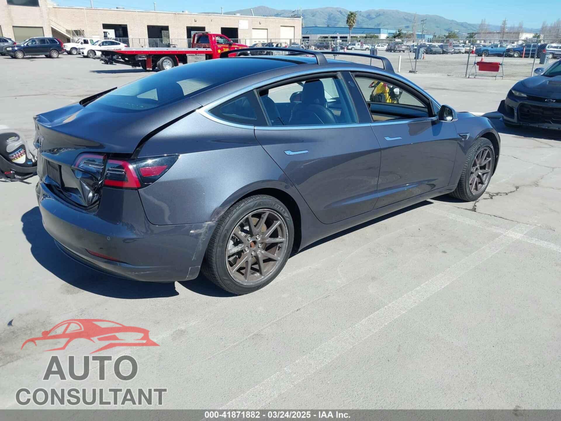 TESLA MODEL 3 2018 - 5YJ3E1EA2JF033851