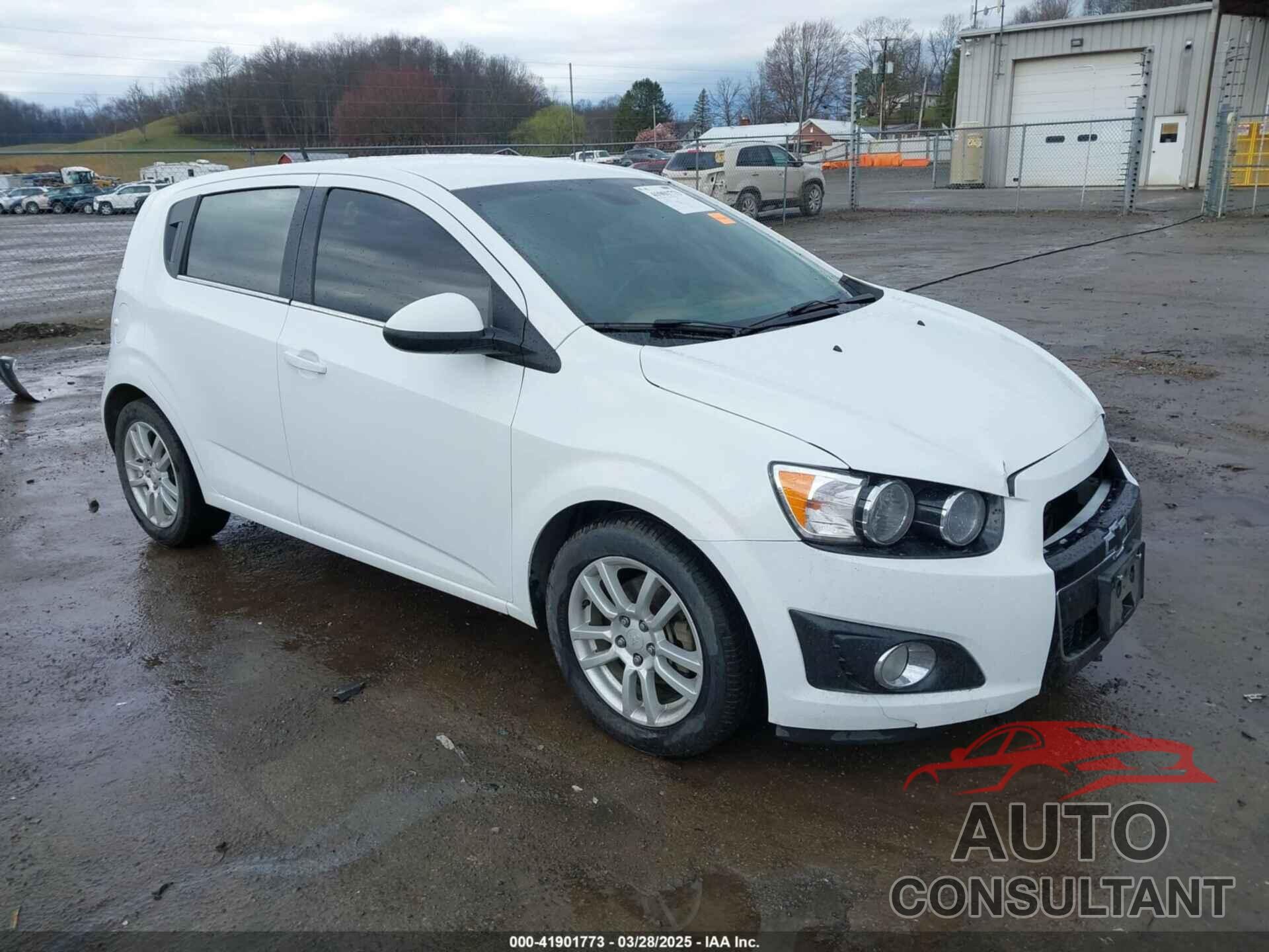 CHEVROLET SONIC 2013 - 1G1JC6SH8D4255794