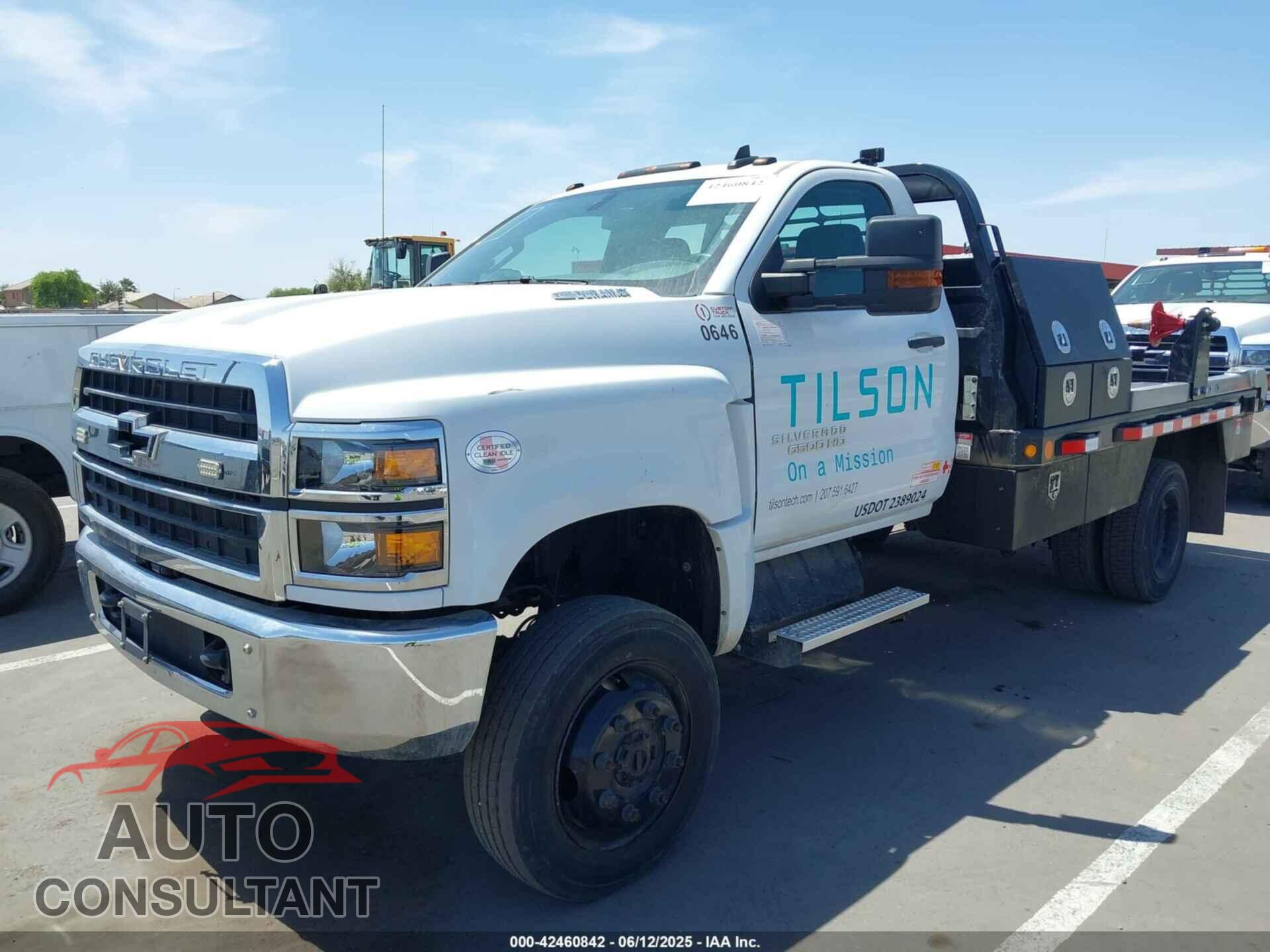 CHEVROLET SILVERADO MD 2023 - 1HTKJPVM7PH333563