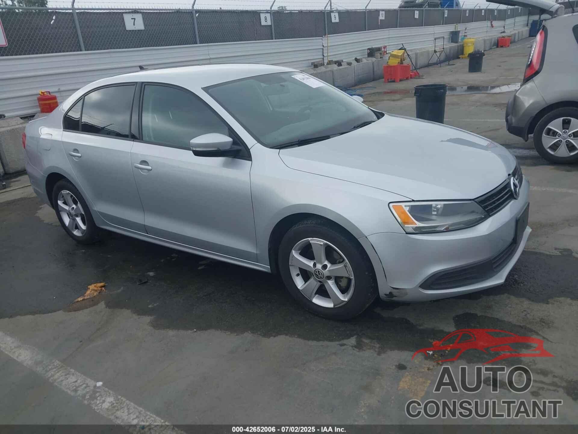 VOLKSWAGEN JETTA 2014 - 3VWD17AJ8EM243068