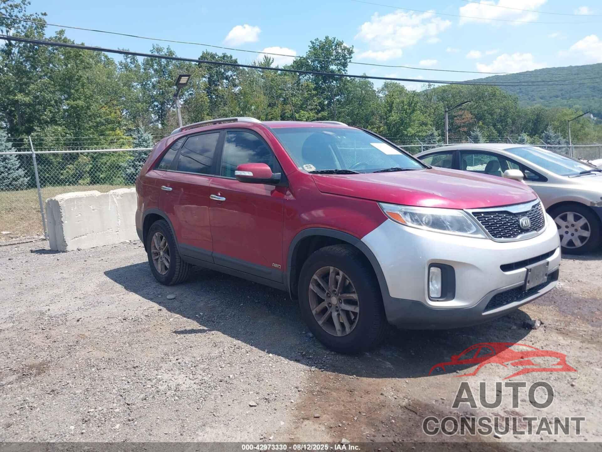KIA SORENTO 2015 - 5XYKTDA64FG570421