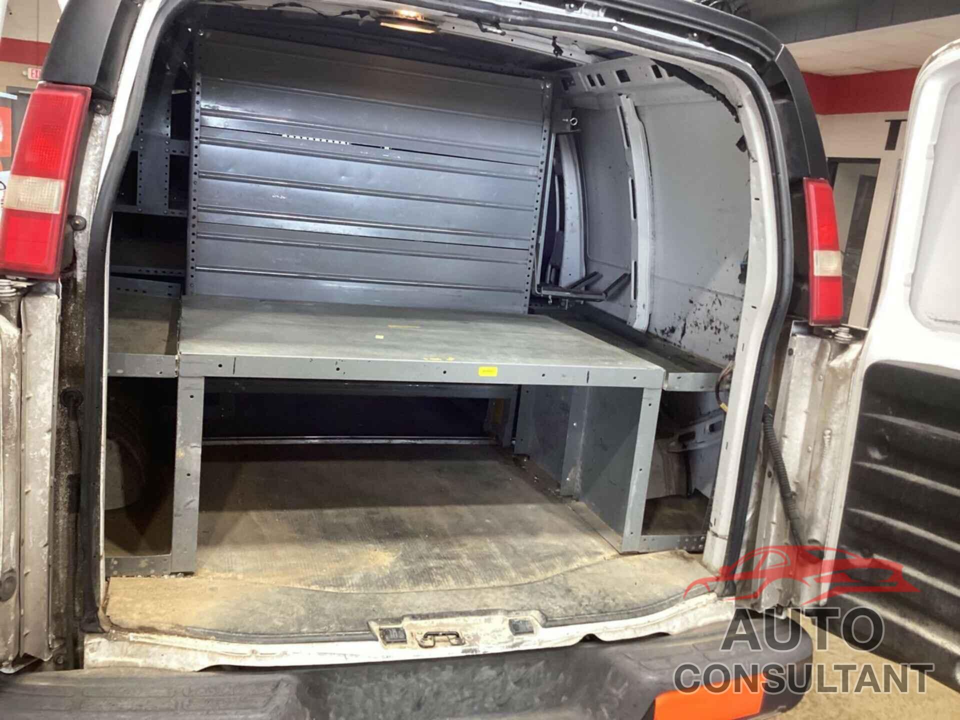 CHEVROLET EXPRESS 2500 2013 - 1GCWGFCA5D1151672
