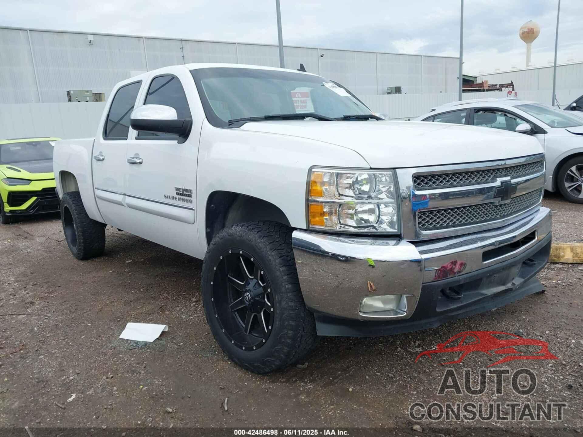 CHEVROLET SILVERADO 1500 2013 - 3GCPCSE04DG379452