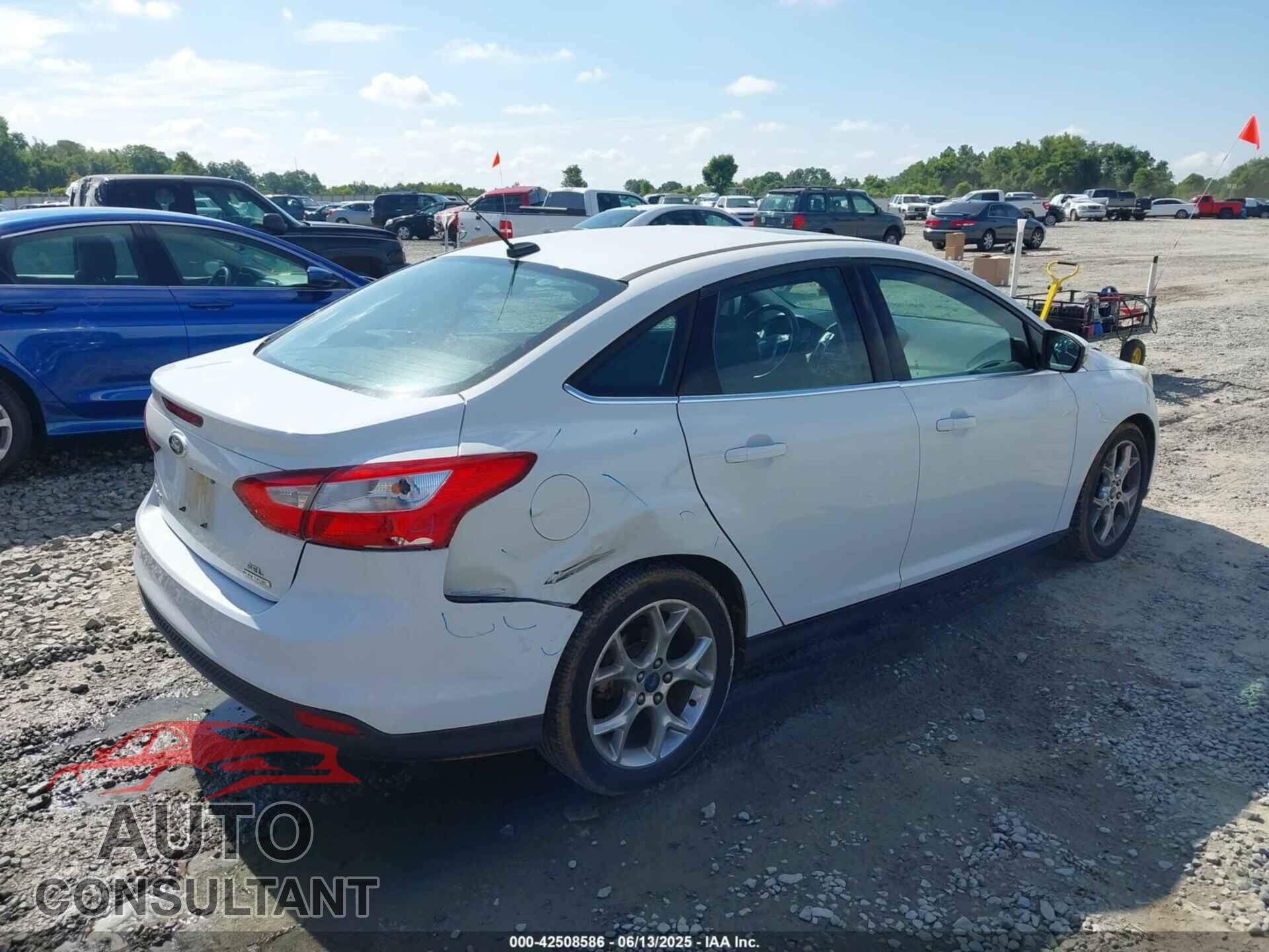 FORD FOCUS 2012 - 1FAHP3H20CL428052