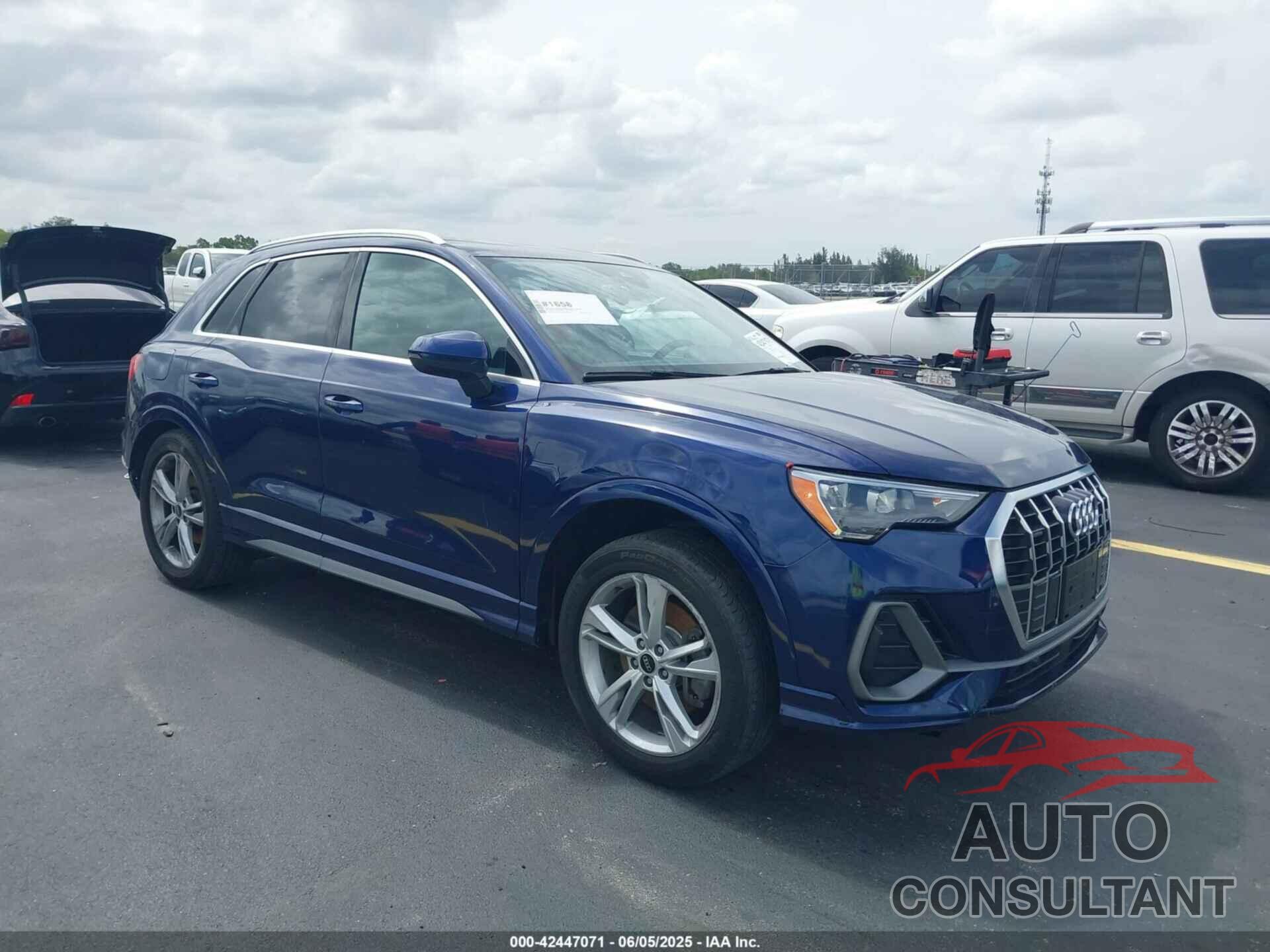 AUDI Q3 2021 - WA1DECF39M1030663