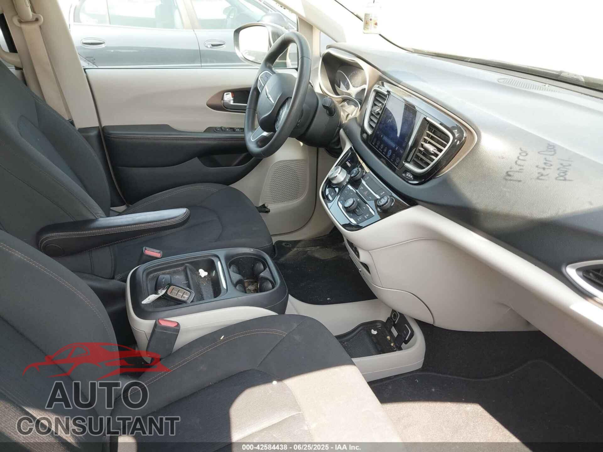 CHRYSLER PACIFICA 2017 - 2C4RC1BG1HR785208