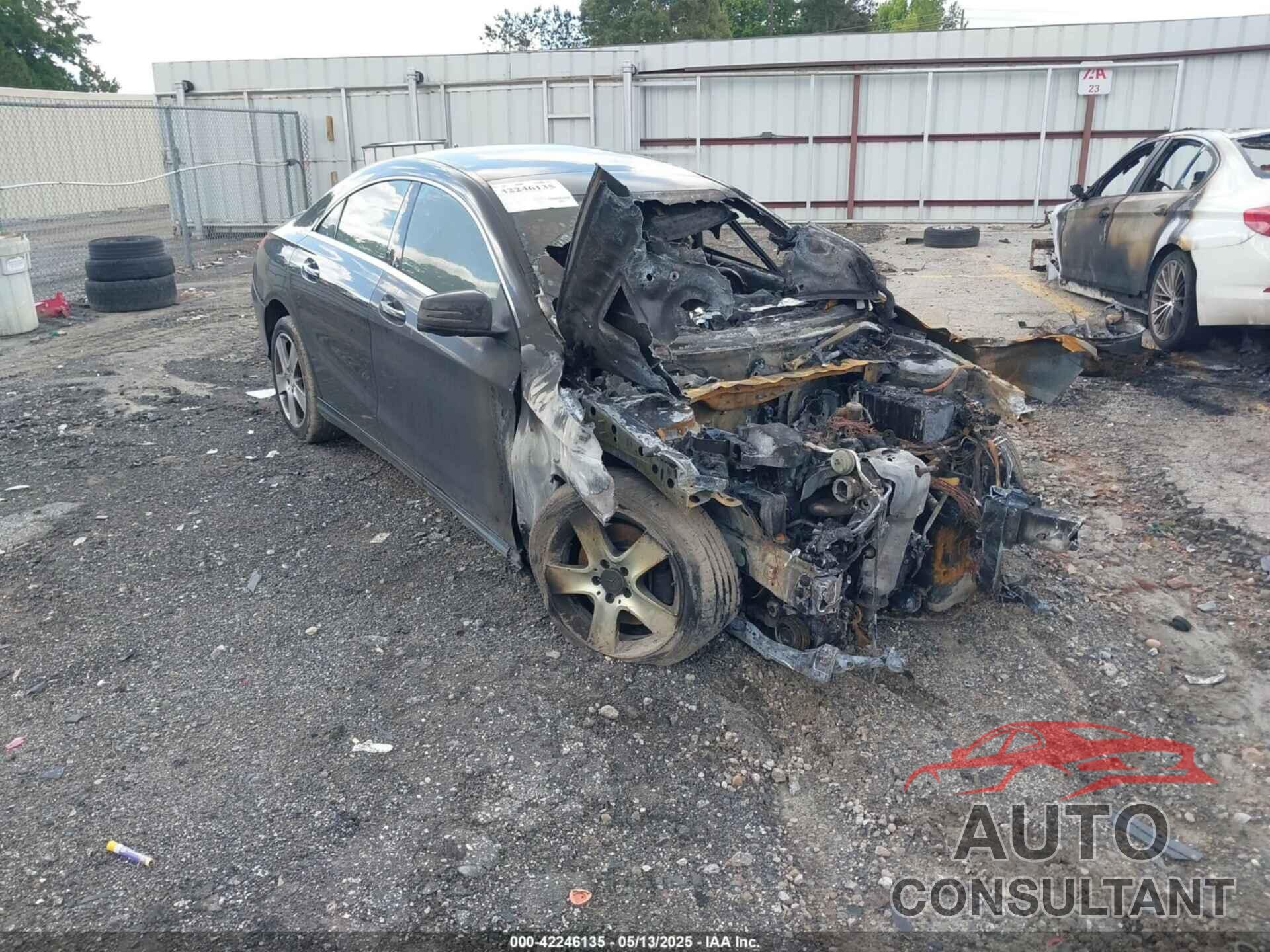 MERCEDES-BENZ CLA 250 2017 - WDDSJ4GB8HN466218