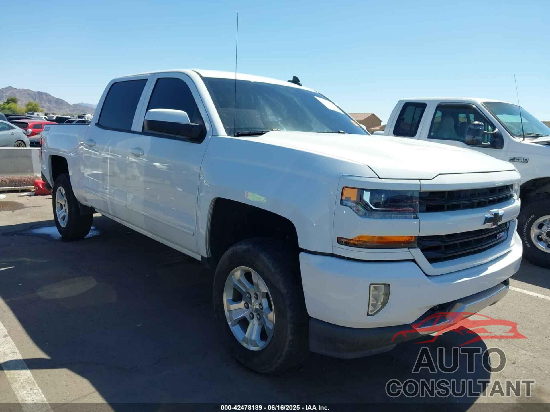 CHEVROLET SILVERADO 1500 2018 - 3GCUKREC5JG427674
