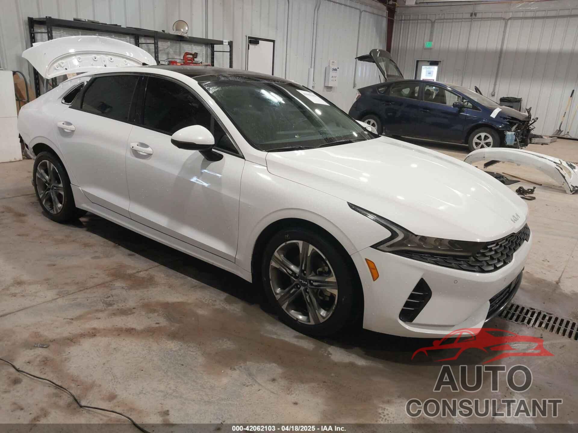 KIA K5 2022 - 5XXG34J21NG146670
