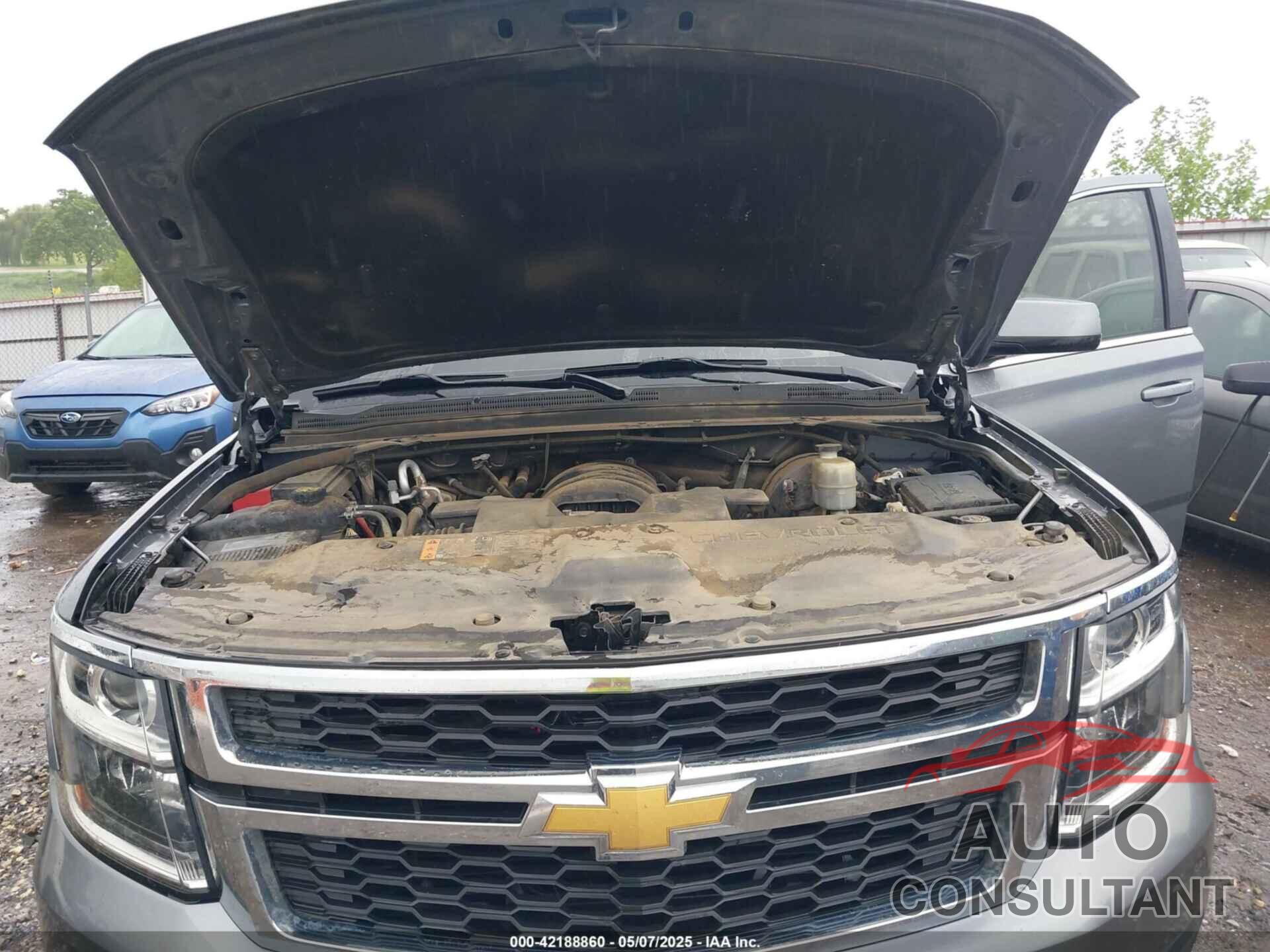 CHEVROLET SUBURBAN 2019 - 1GNSKHKCXKR405555
