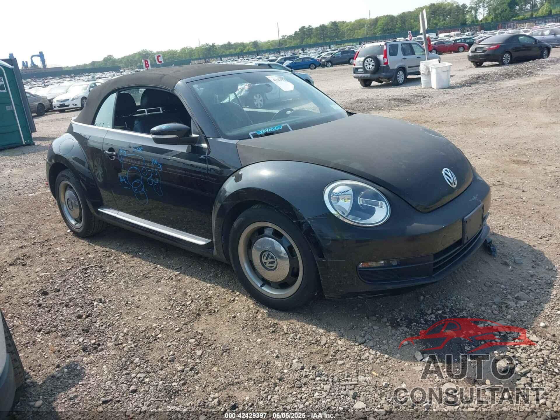 VOLKSWAGEN BEETLE 2013 - 3VW5X7AT5DM805978