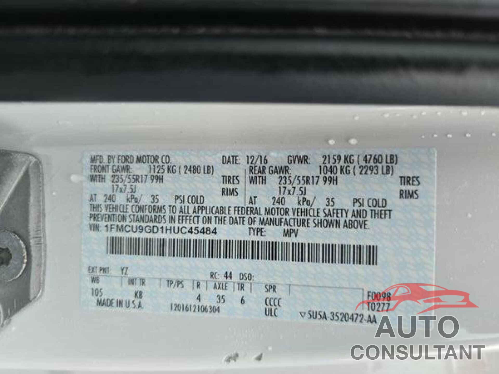 FORD ESCAPE 2017 - 1FMCU9GD1HUC45484