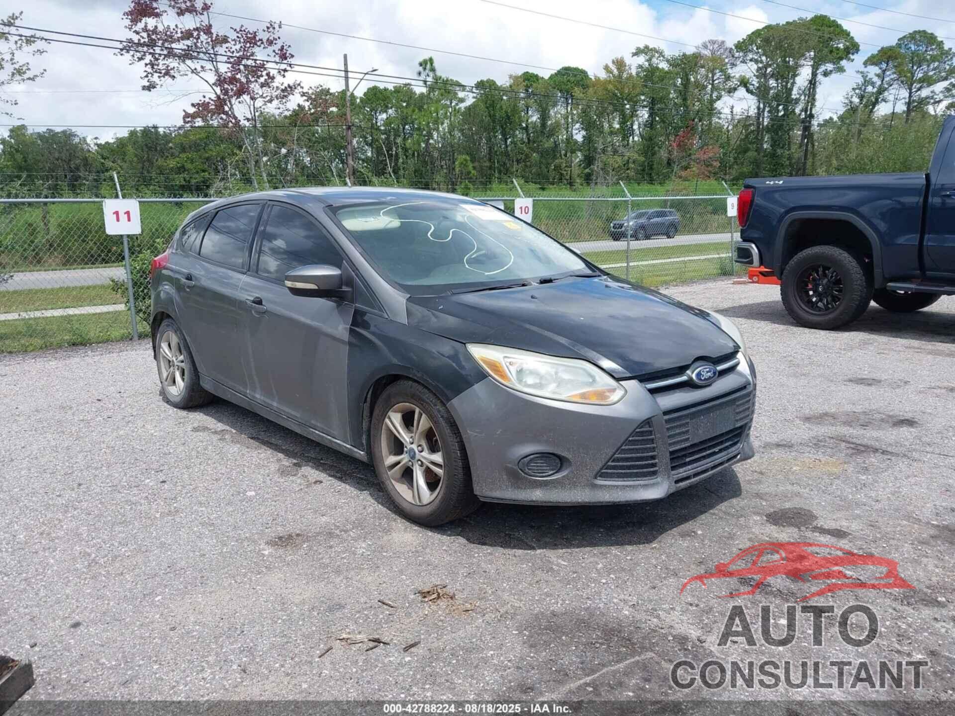 FORD FOCUS 2014 - 1FADP3K26EL180352