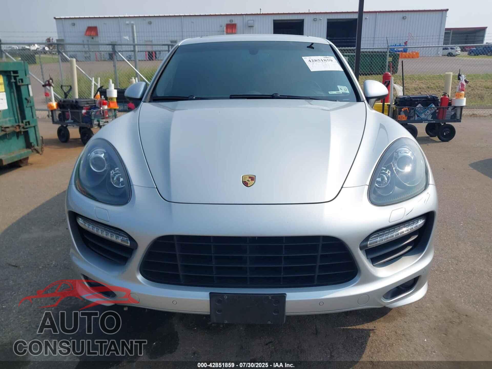 PORSCHE CAYENNE 2012 - WP1AC2A2XCLA84871