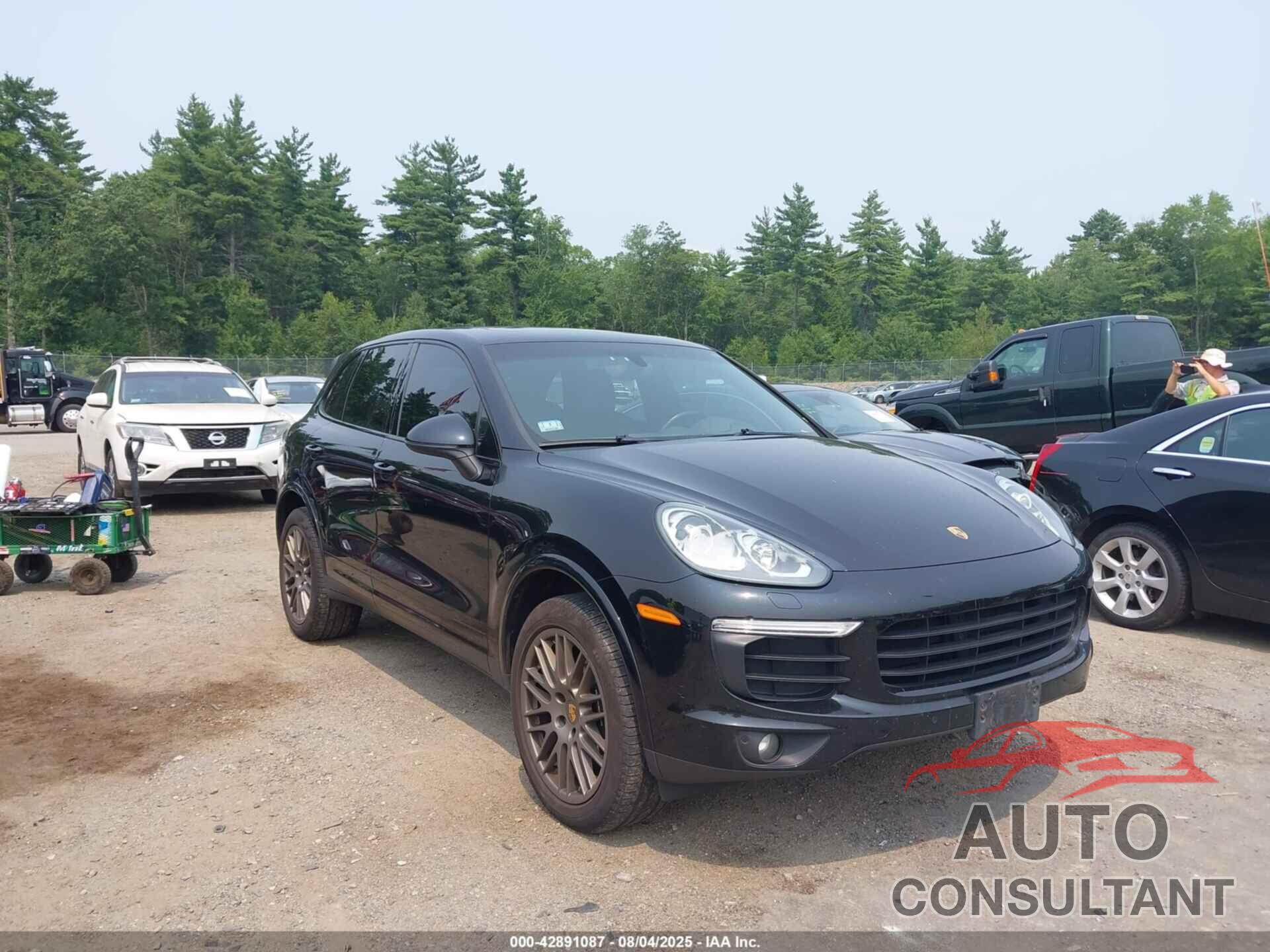 PORSCHE CAYENNE 2017 - WP1AA2A24HKA83525