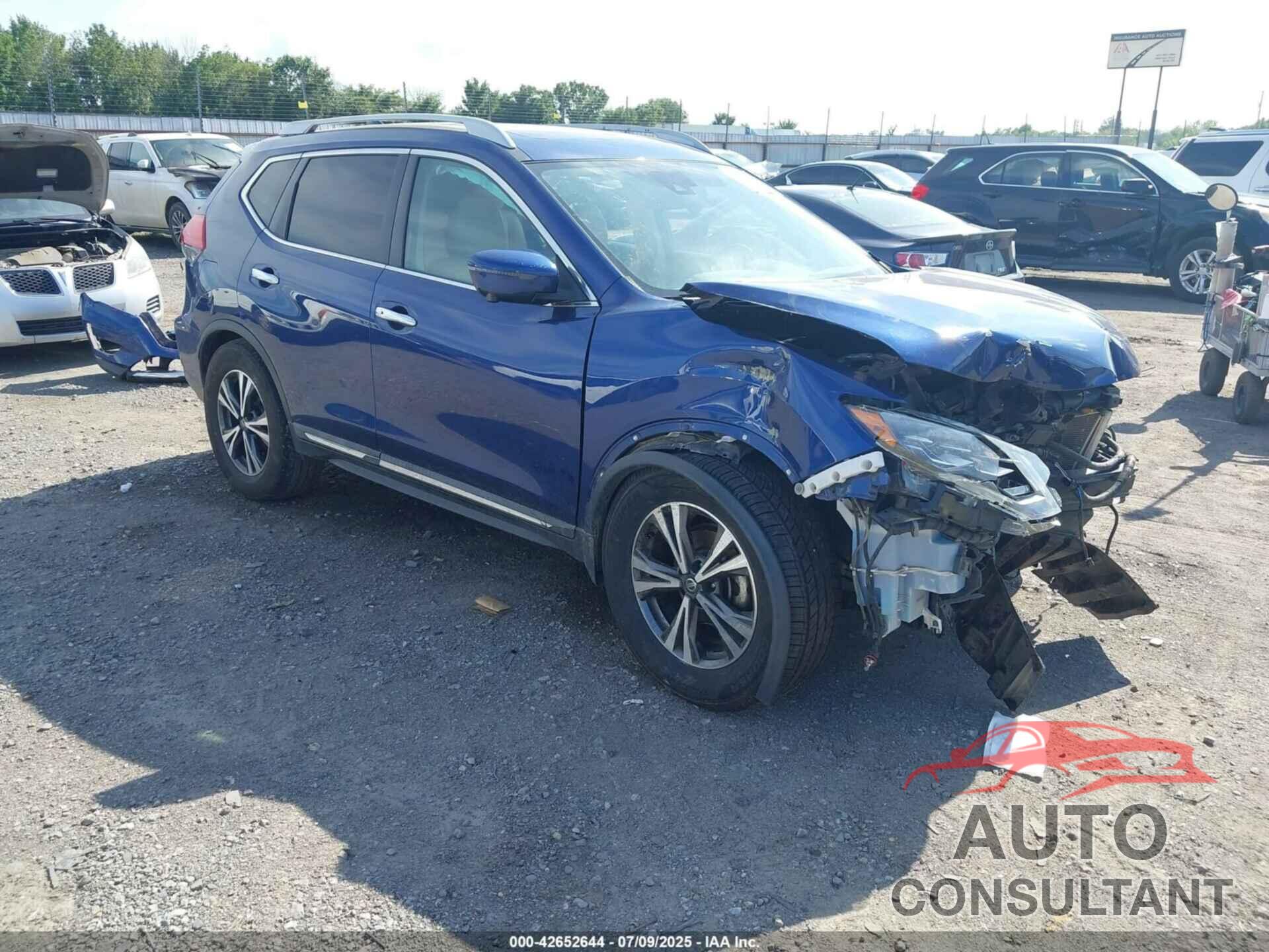 NISSAN ROGUE 2017 - 5N1AT2MT7HC861614