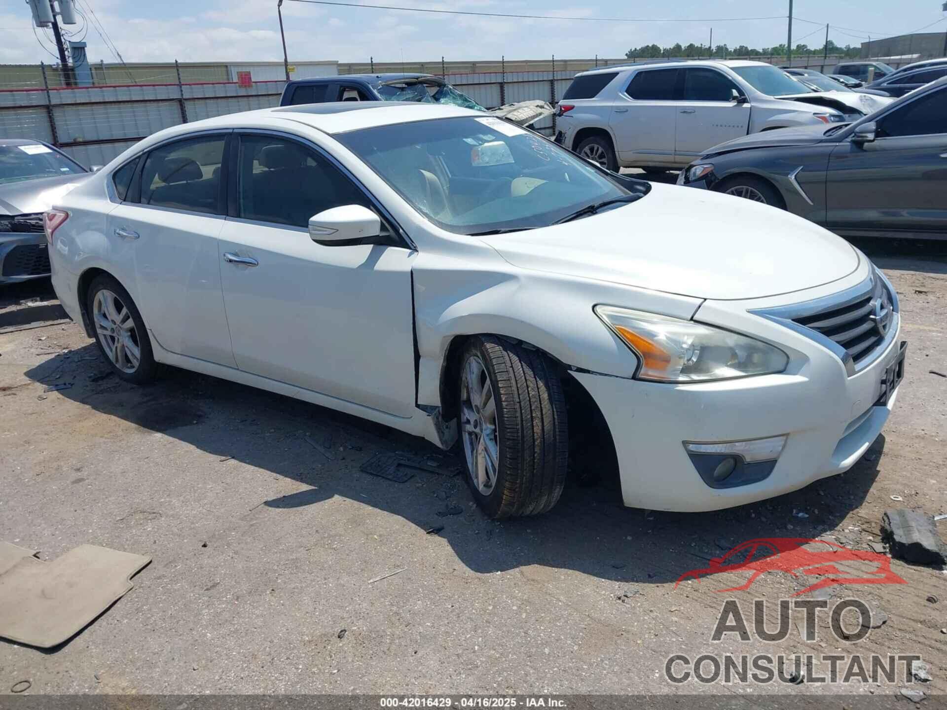 NISSAN ALTIMA 2013 - 1N4BL3AP7DN523429