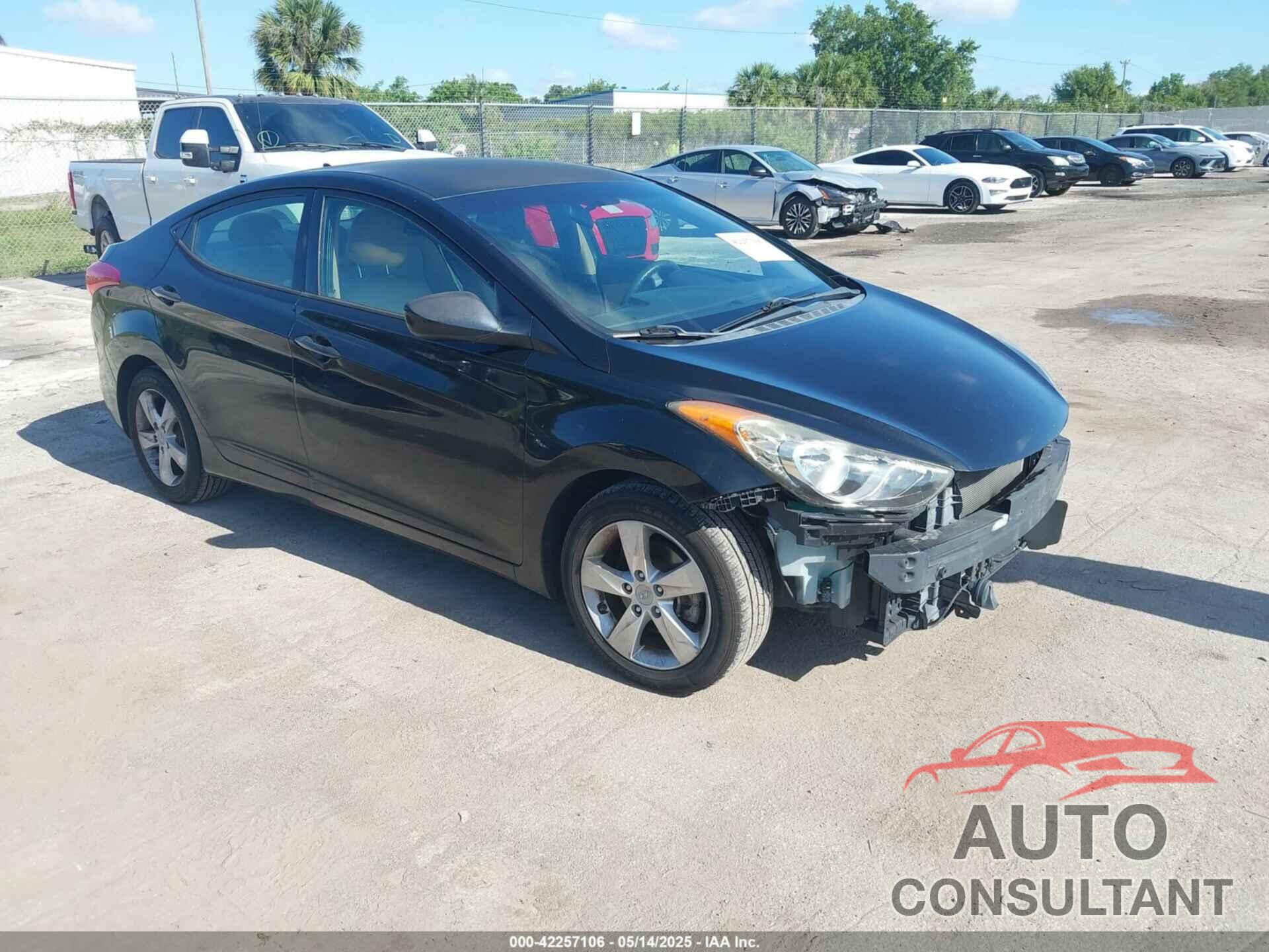HYUNDAI ELANTRA 2013 - 5NPDH4AE7DH276194