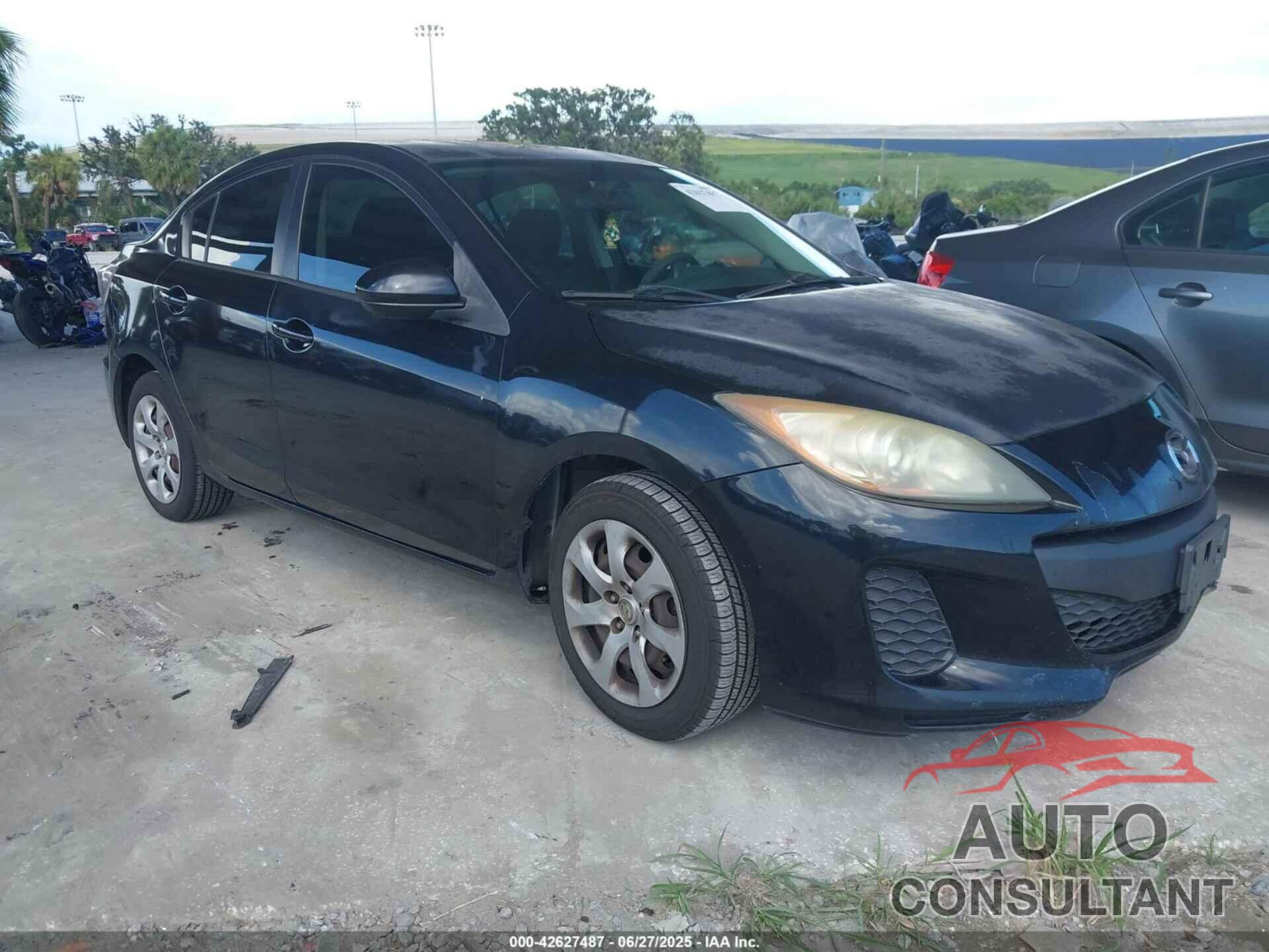 MAZDA MAZDA3 2013 - JM1BL1TG8D1841871