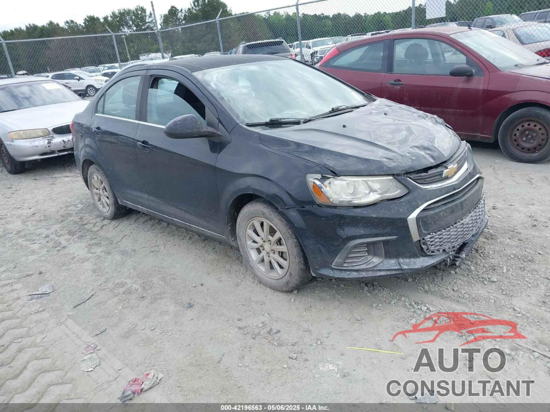 CHEVROLET SONIC 2017 - 1G1JD5SH8H4124958