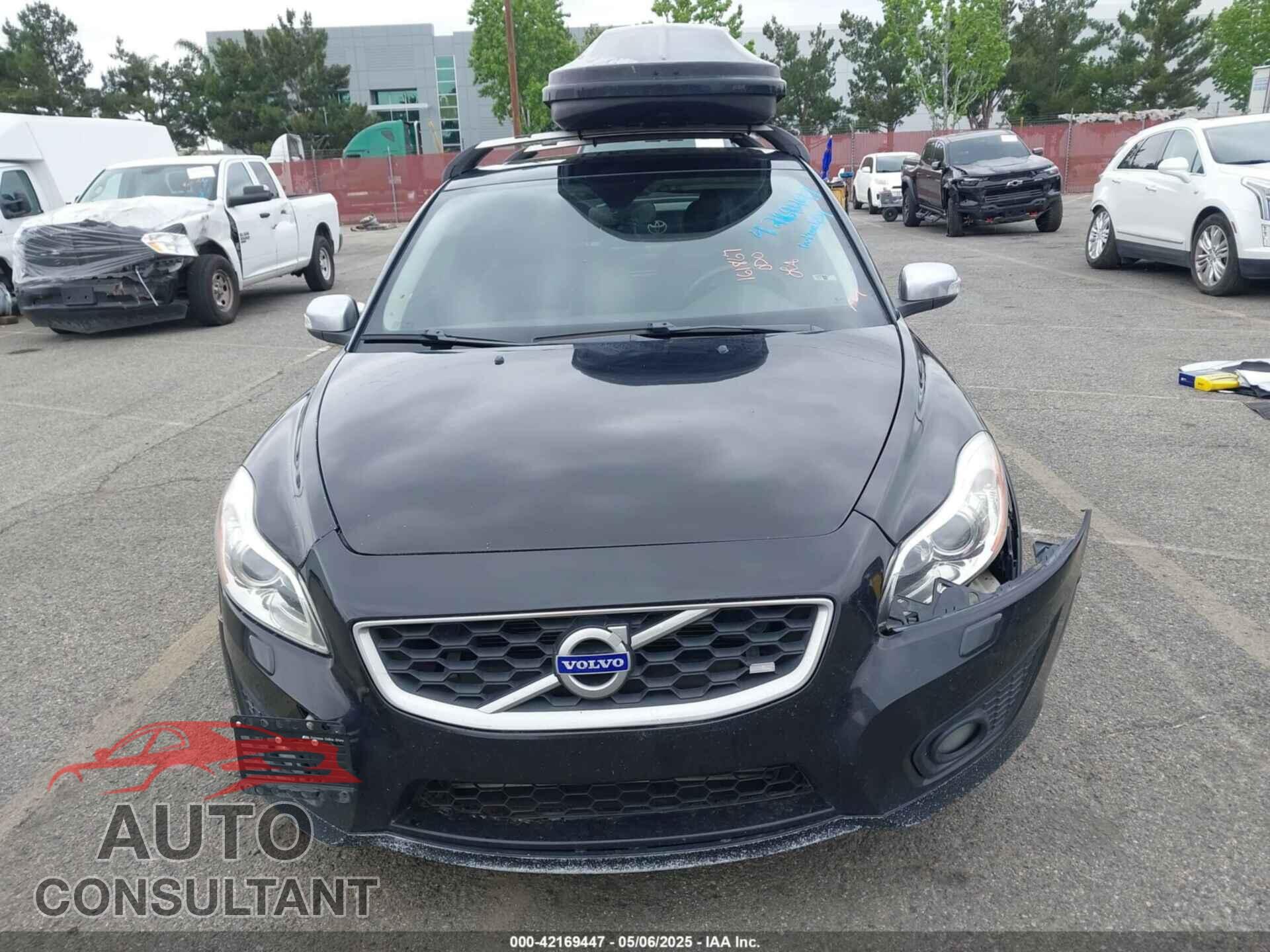 VOLVO C30 2011 - YV1672MK2B2239497