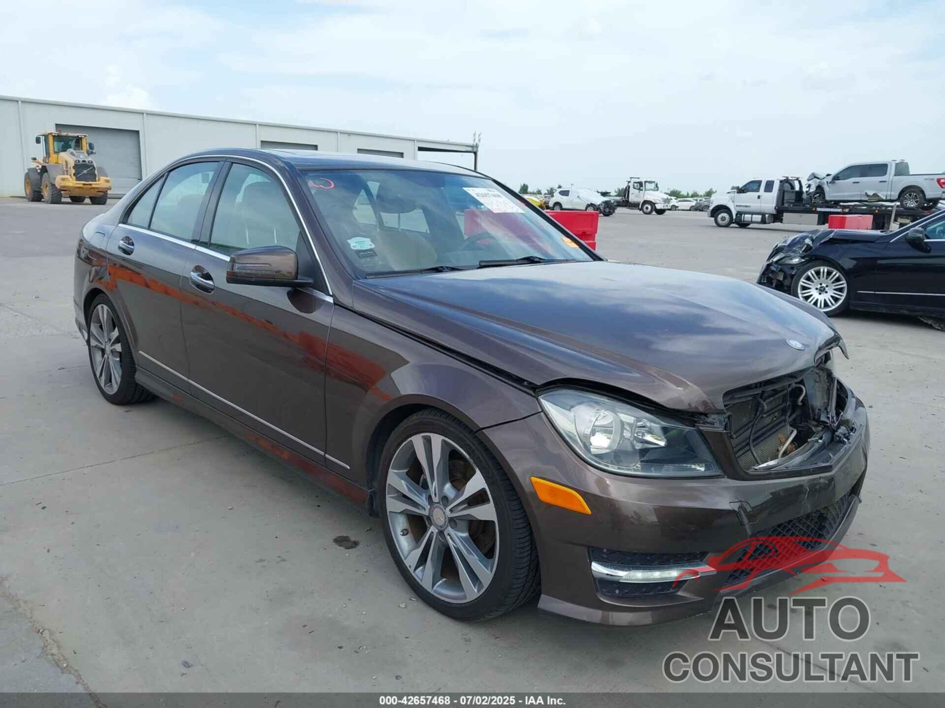 MERCEDES-BENZ C 250 2013 - WDDGF4HB7DR242463