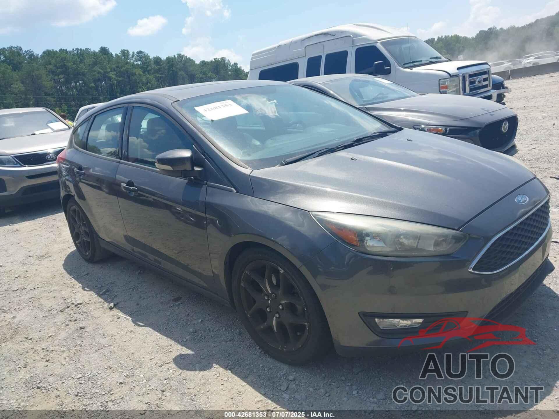 FORD FOCUS 2015 - 1FADP3K29FL333095