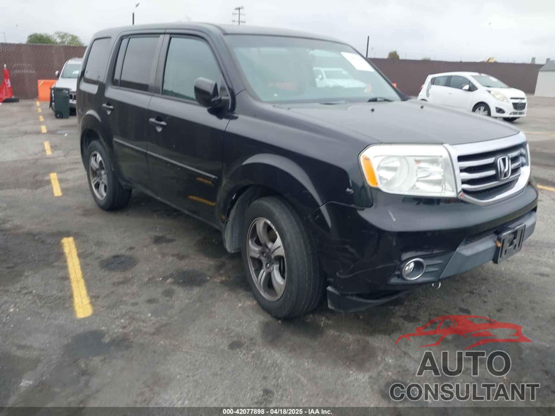 HONDA PILOT 2015 - 5FNYF3H39FB013616