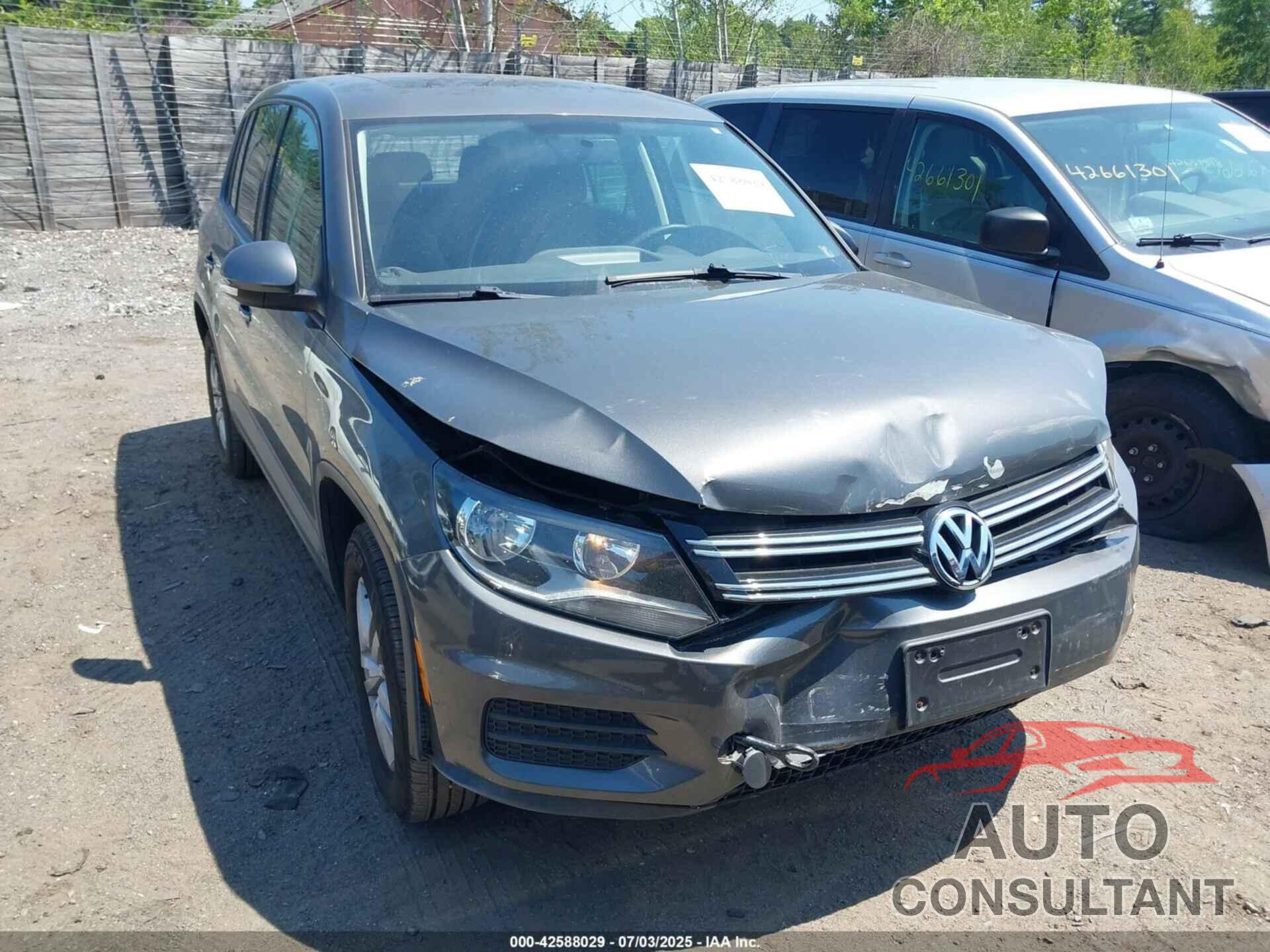 VOLKSWAGEN TIGUAN 2012 - WVGBV7AX2CW089971