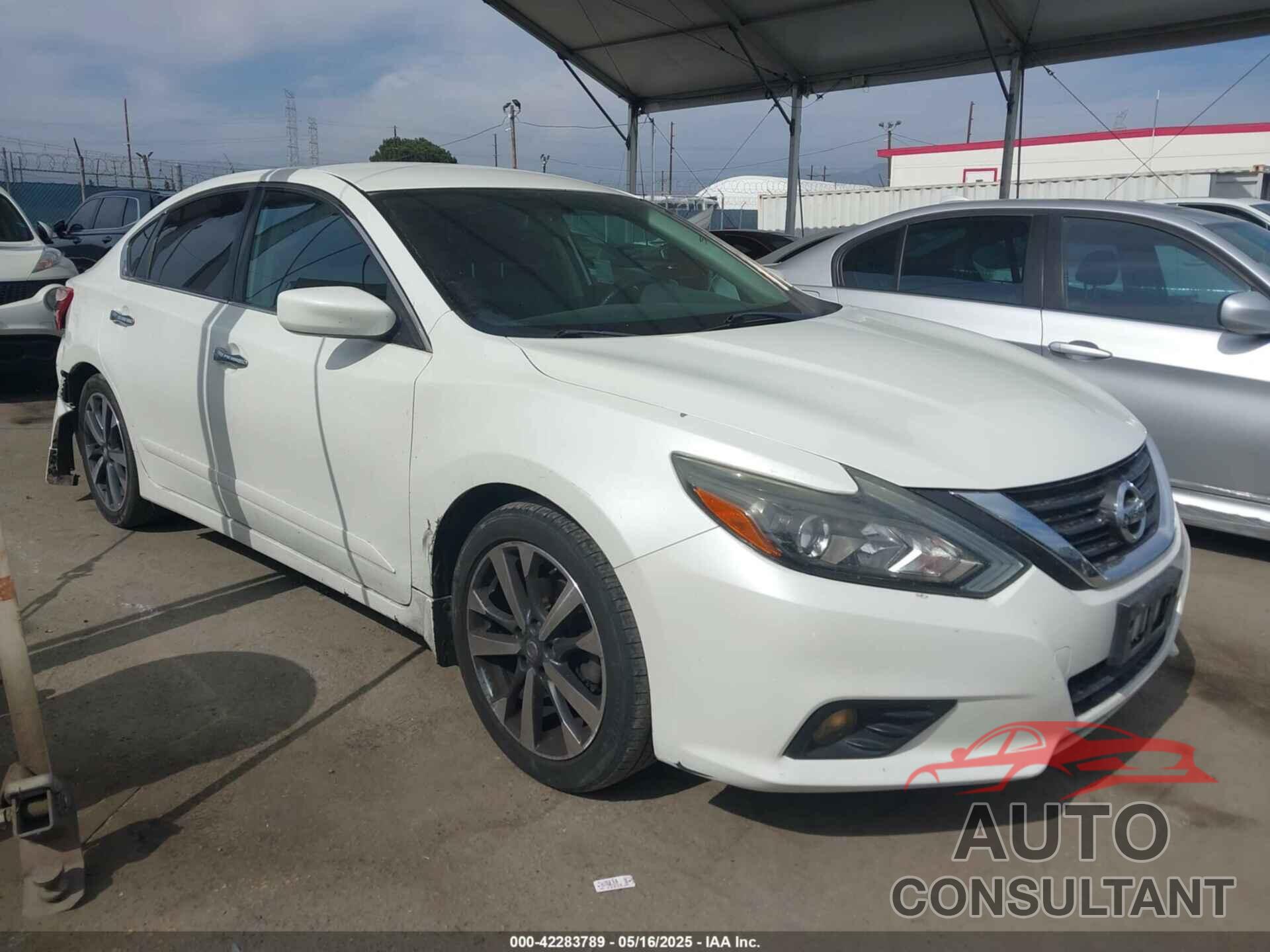 NISSAN ALTIMA 2017 - 1N4AL3AP1HC136243