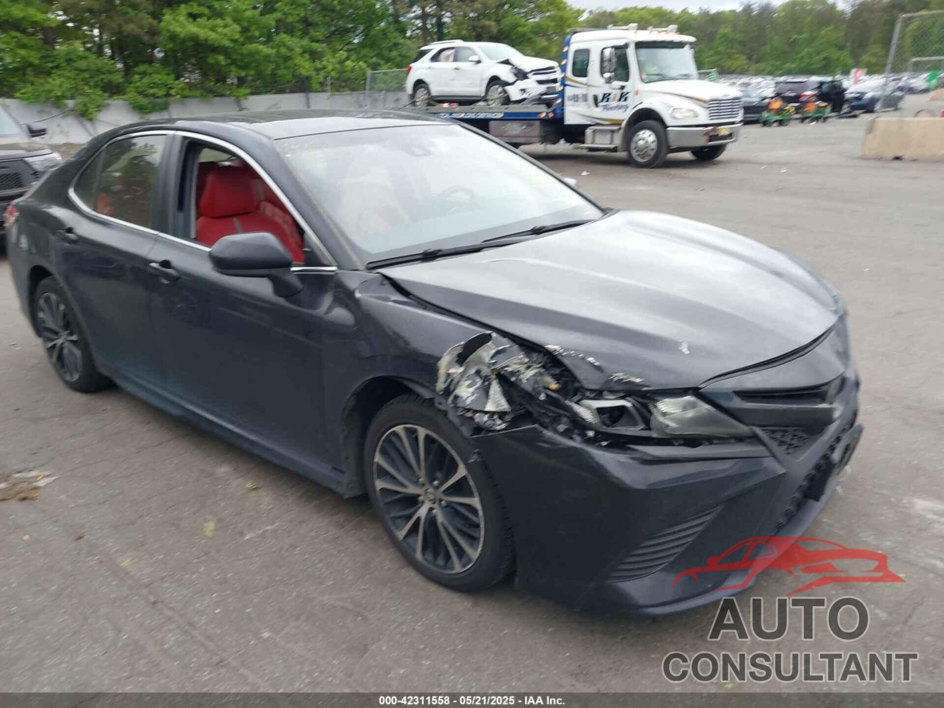 TOYOTA CAMRY 2018 - JTNB11HK5J3051104