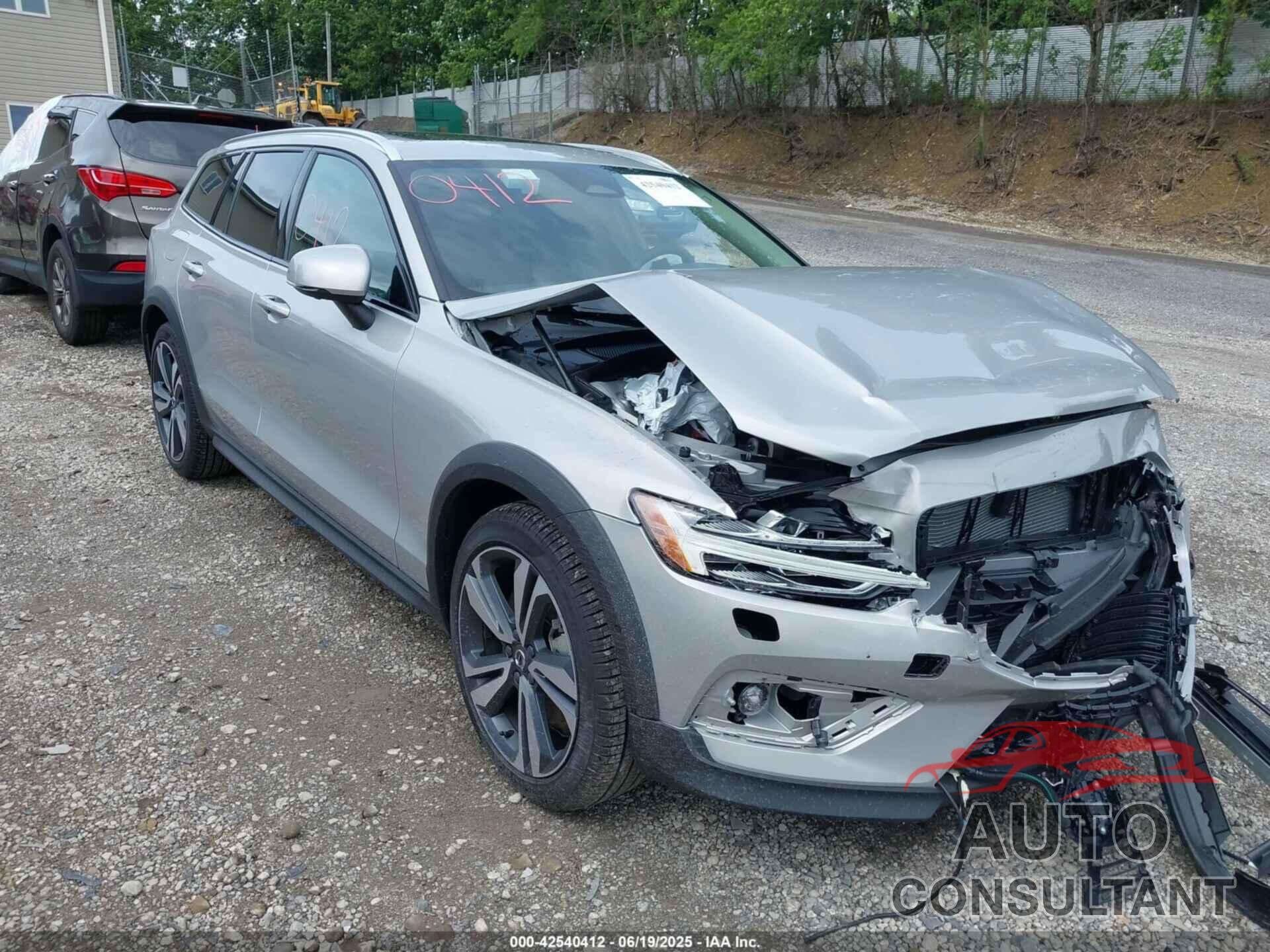 VOLVO V60 CROSS COUNTRY 2025 - YV4L12WK4S2149577