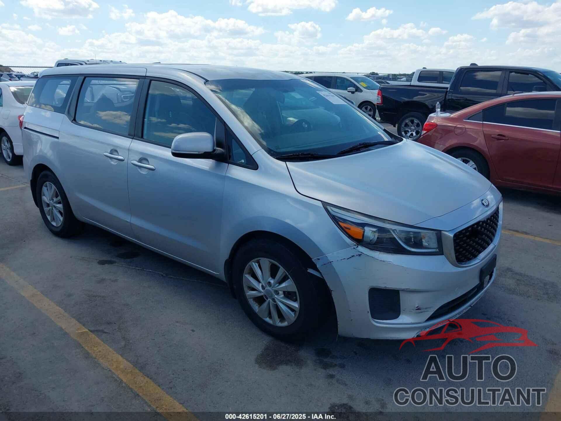 KIA SEDONA 2016 - KNDMA5C12G6144561