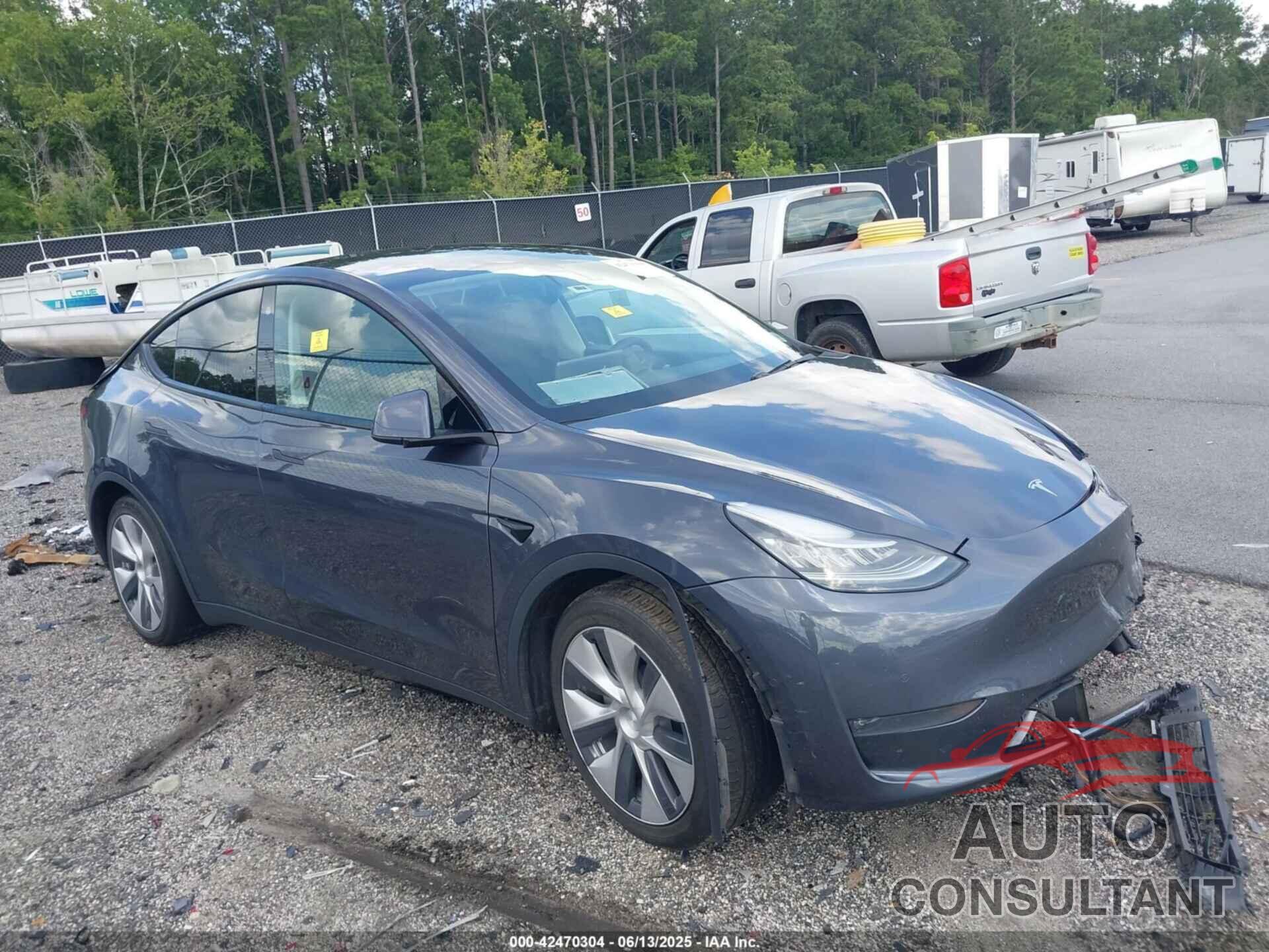 TESLA MODEL Y 2021 - 5YJYGDEE1MF083326