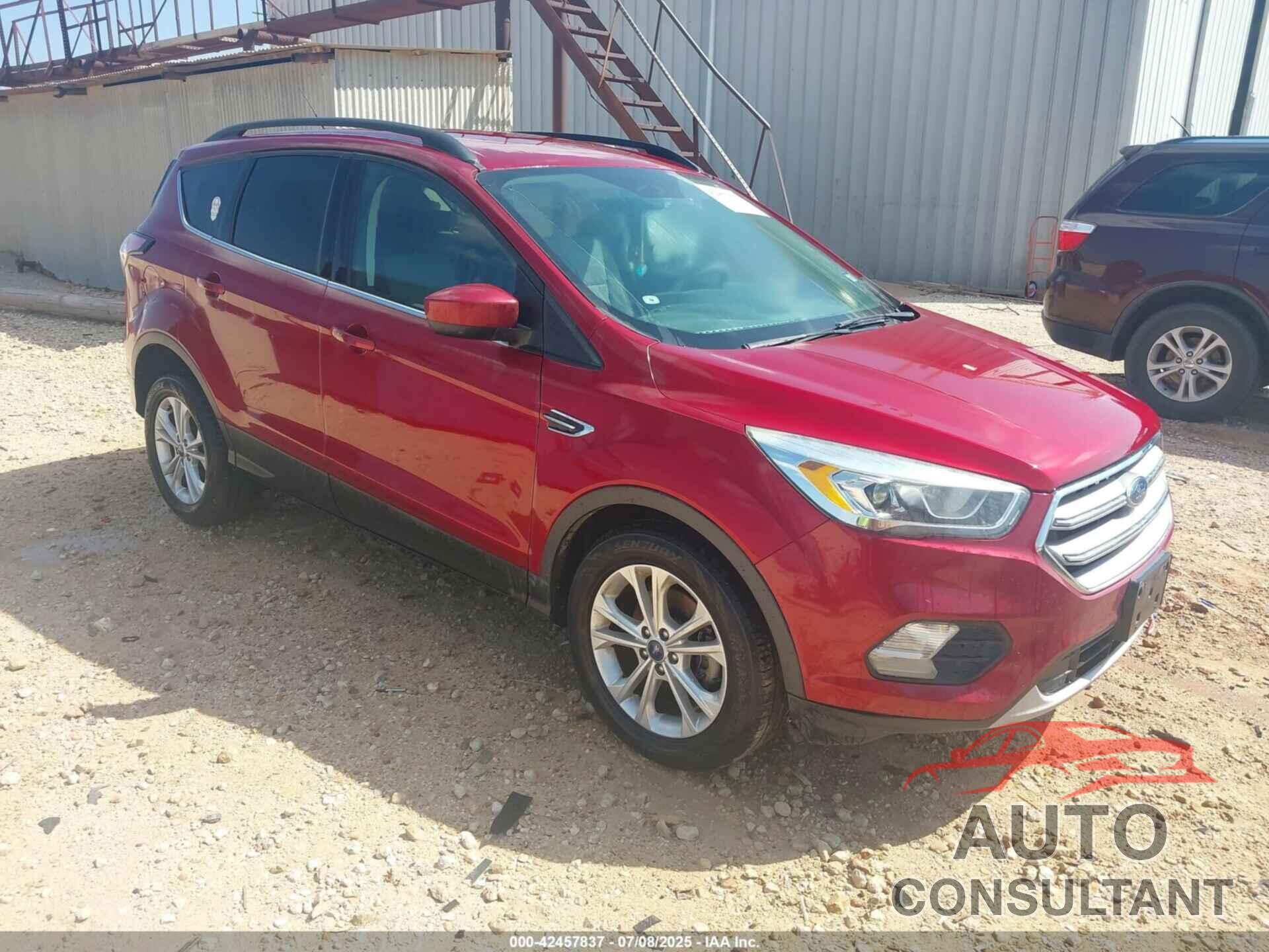 FORD ESCAPE 2017 - 1FMCU0GD3HUB78009