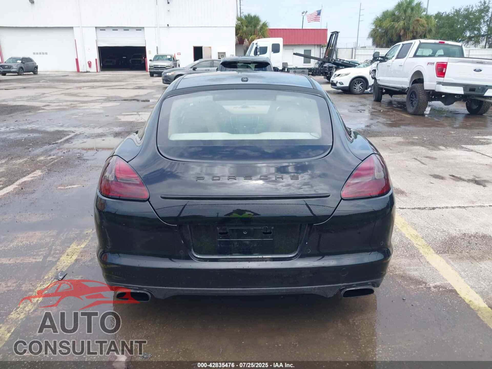 PORSCHE PANAMERA 2011 - WP0AA2A70BL010697