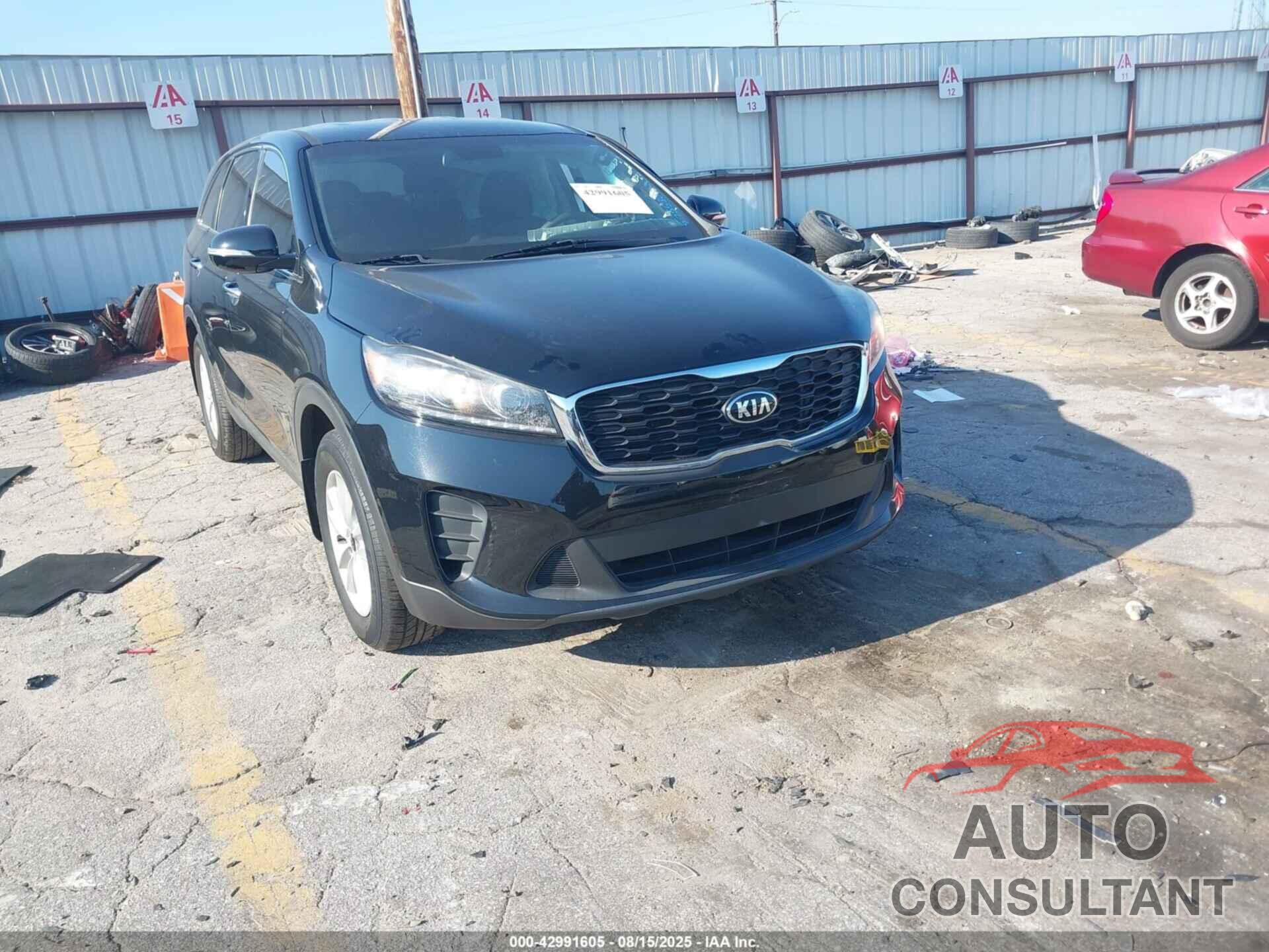 KIA SORENTO 2019 - 5XYPG4A3XKG595530